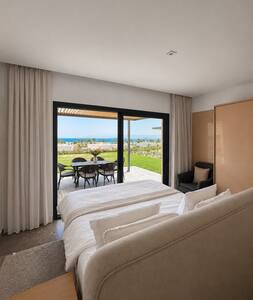 The Sea View, Somabay 3BR. — 2