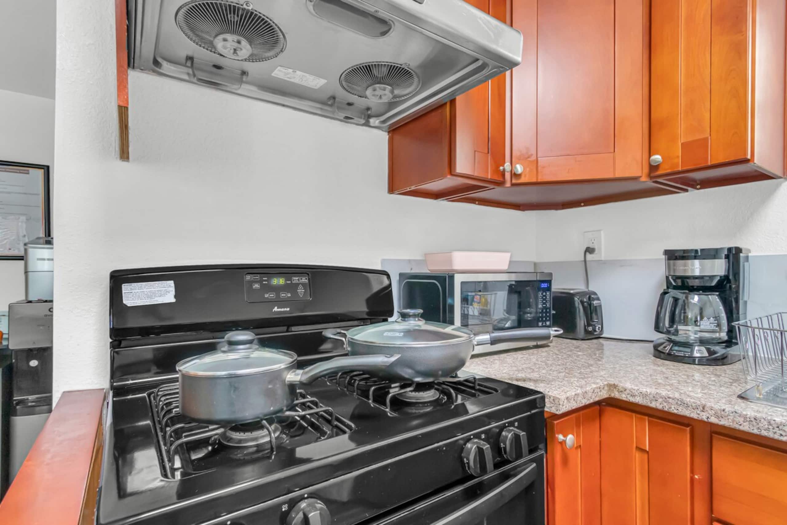 Charming studio in downtown with kitchen - Photo 7
