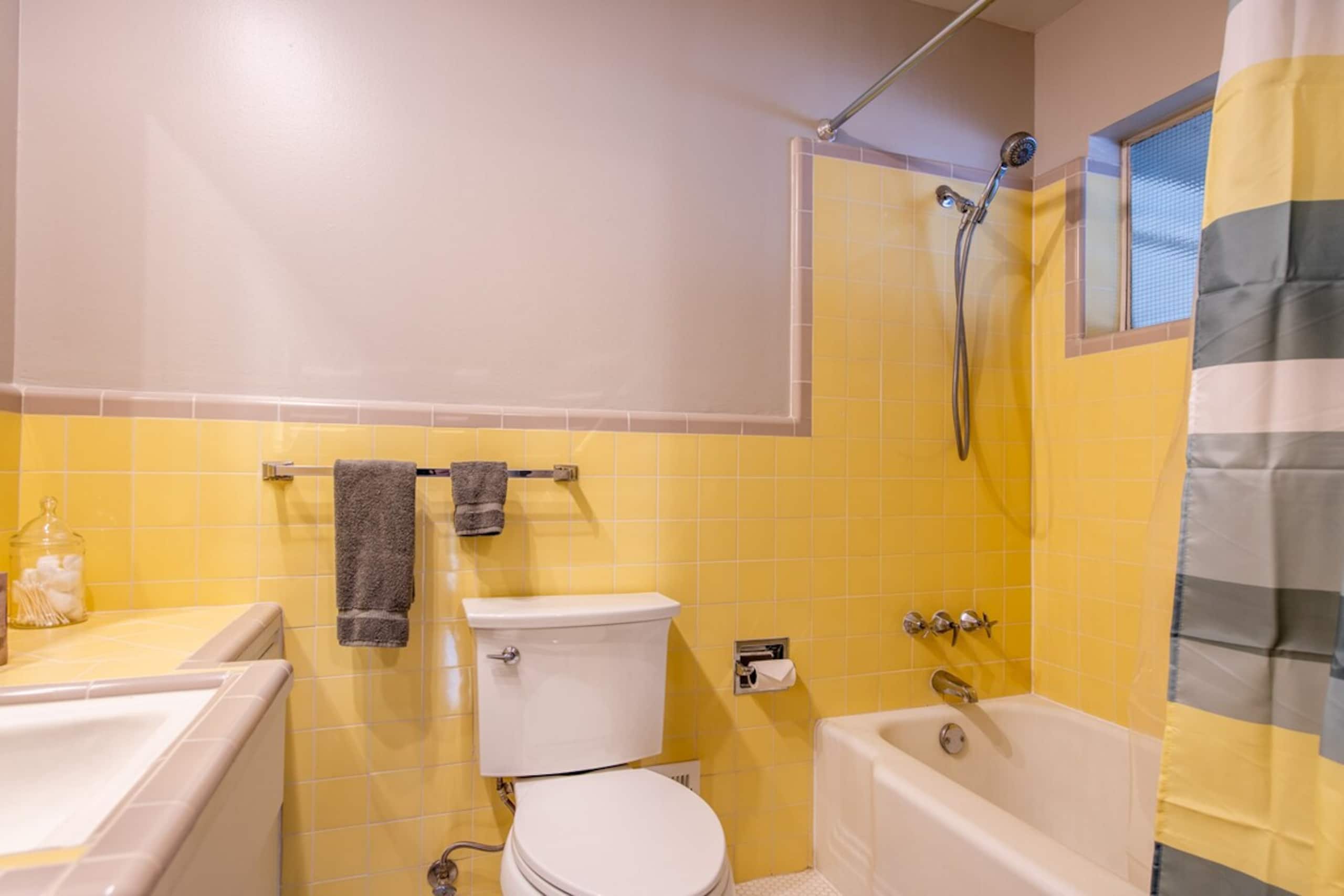 Perfect Location, walk to all Palo Alto venues - Photo 12
