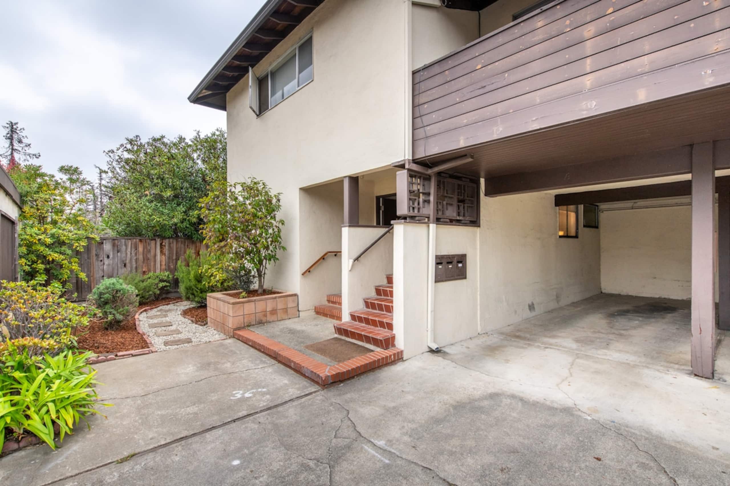 Perfect Location, walk to all Palo Alto venues - Photo 14