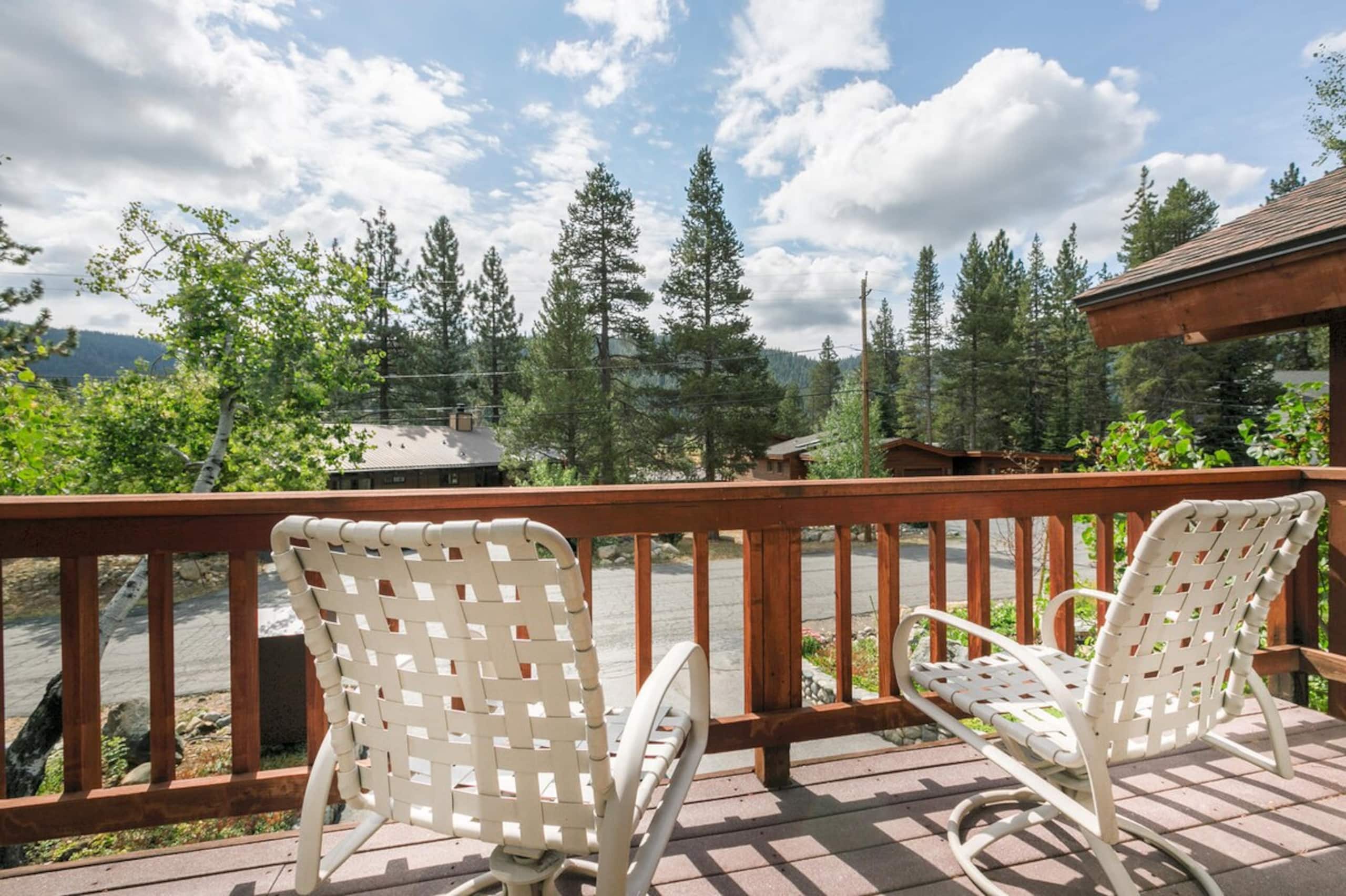 Victory Place Palisades- 5BR, Hot Tub, Pool Table - Photo 29