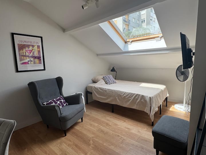 Petit Parilly - Chambre 4 - Cosmopolitan - Bron
