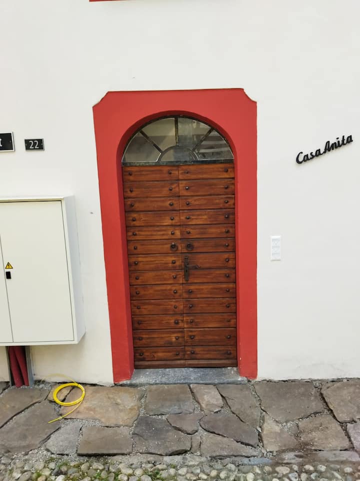 Neu Renovierte 3.5 Zi. Maisonette Whg. Mit Garten. - Bellinzona