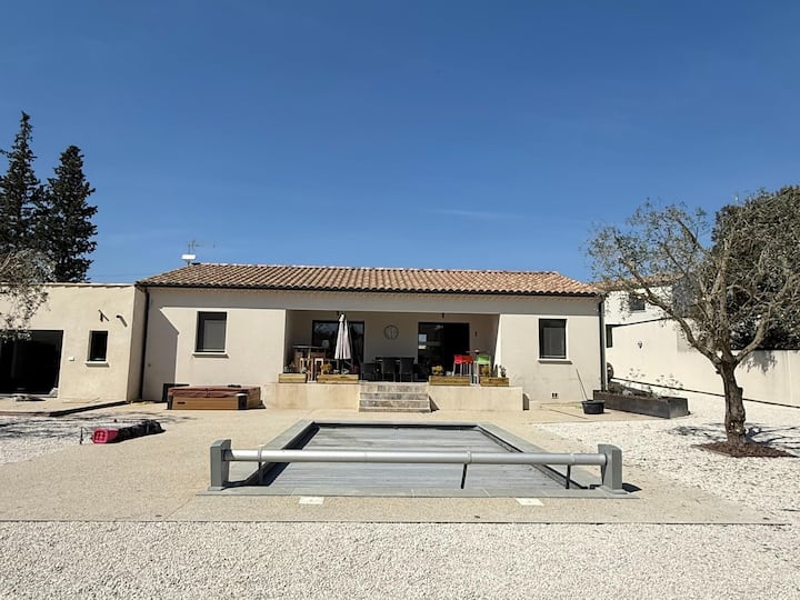 Villa Châteauneuf-du-pape Piscine Jacuzzi 8 P - Roquemaure