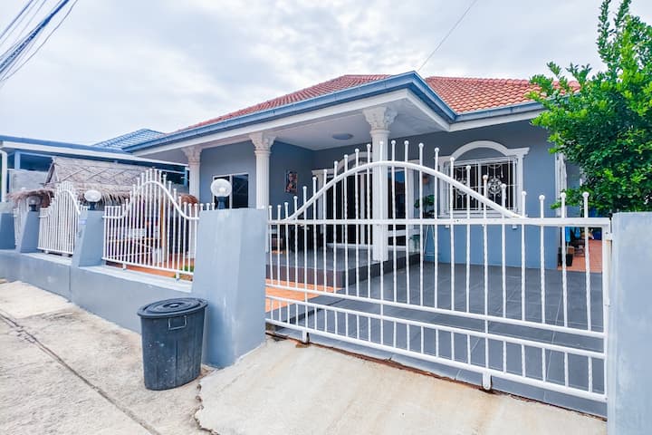 3br Villa Monthly Rent | 2 Baths Yard, Shared Pool - Thaïlande