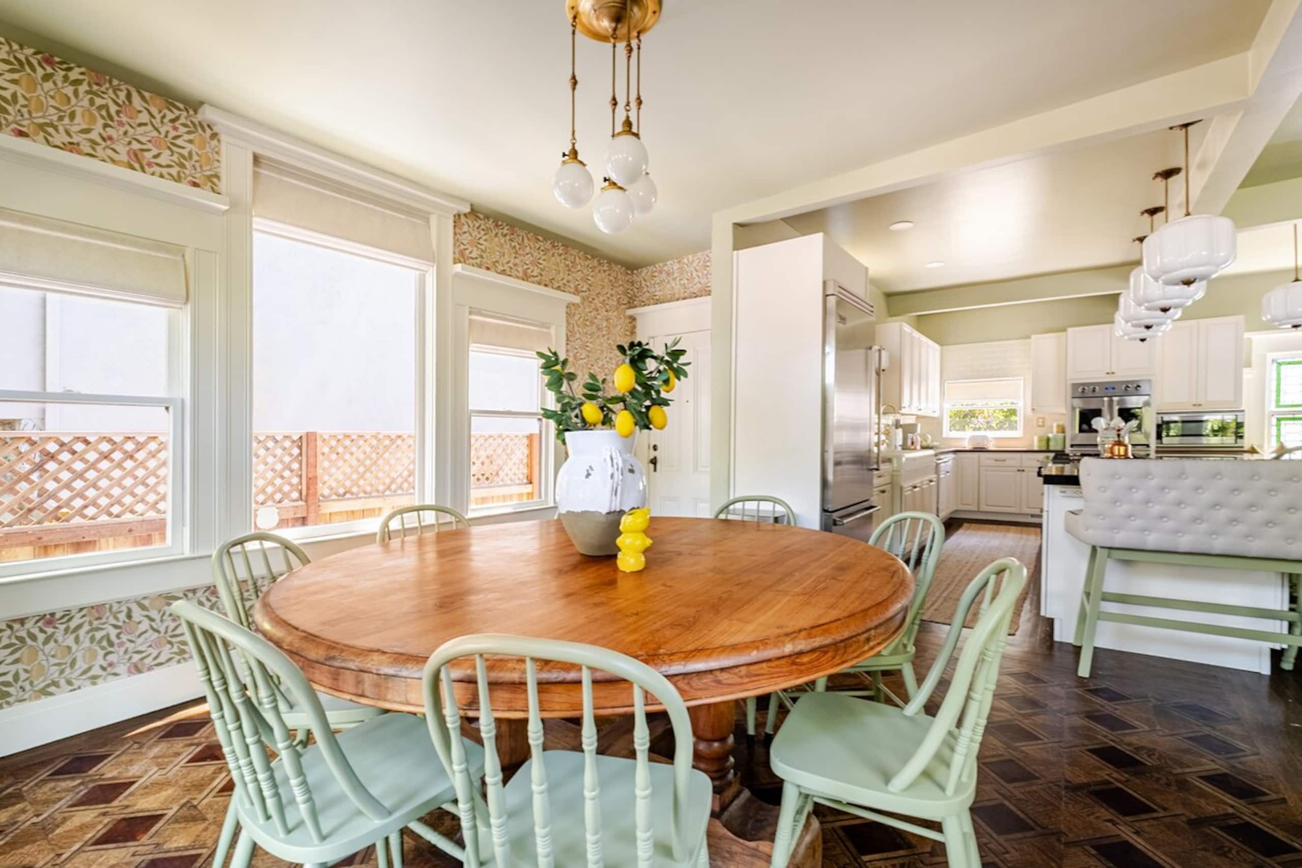 Historic Luxury Home In The Heart of Downtown - Photo 27