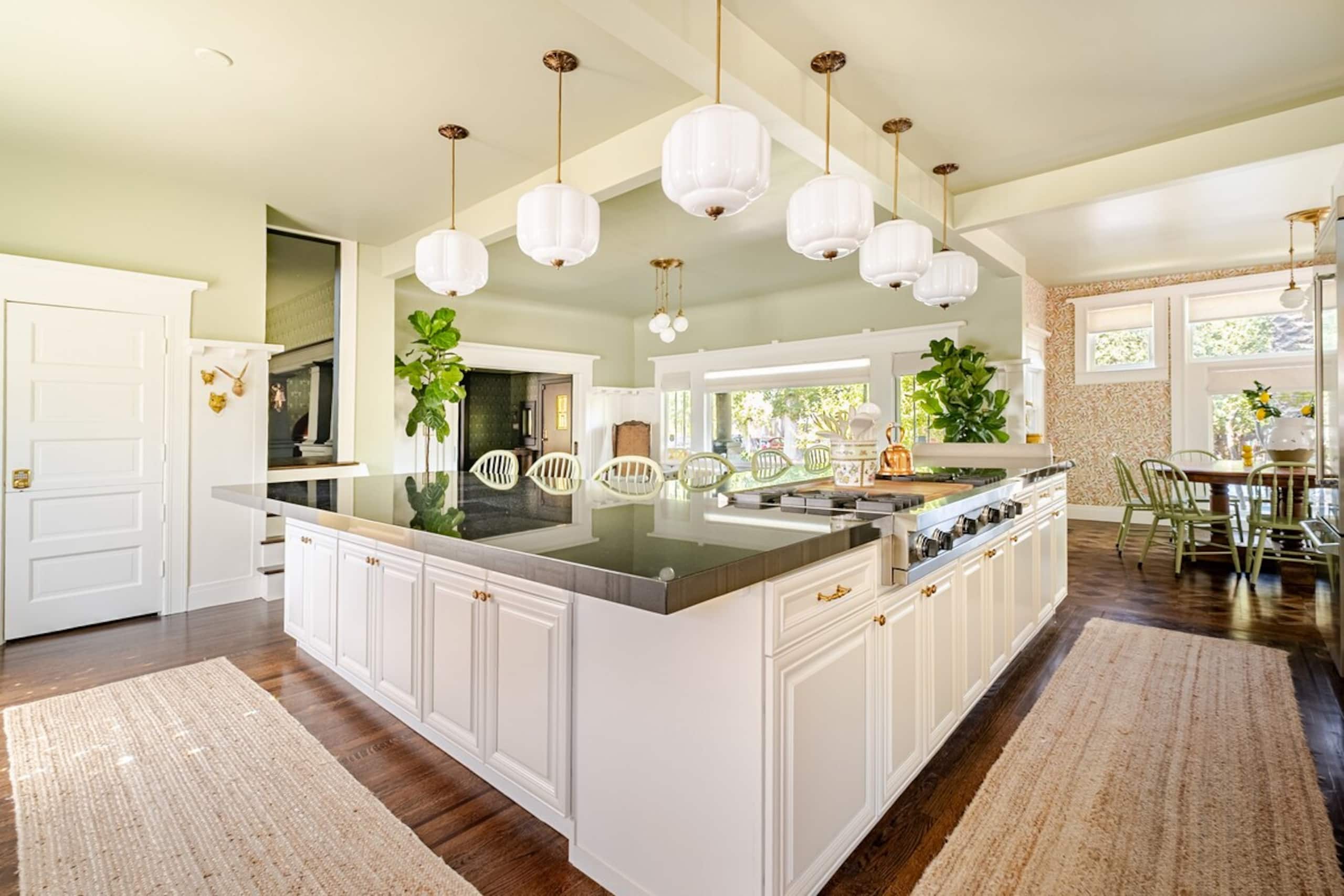 Historic Luxury Home In The Heart of Downtown - Photo 22