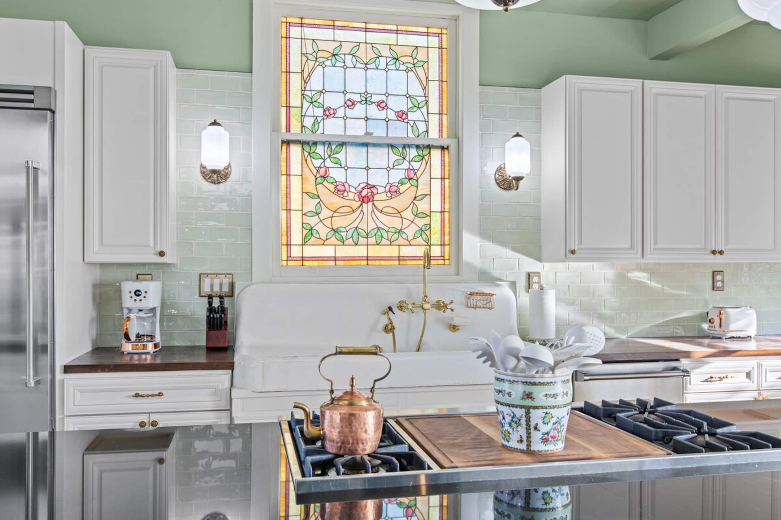 Historic Luxury Home In The Heart of Downtown - Photo 17