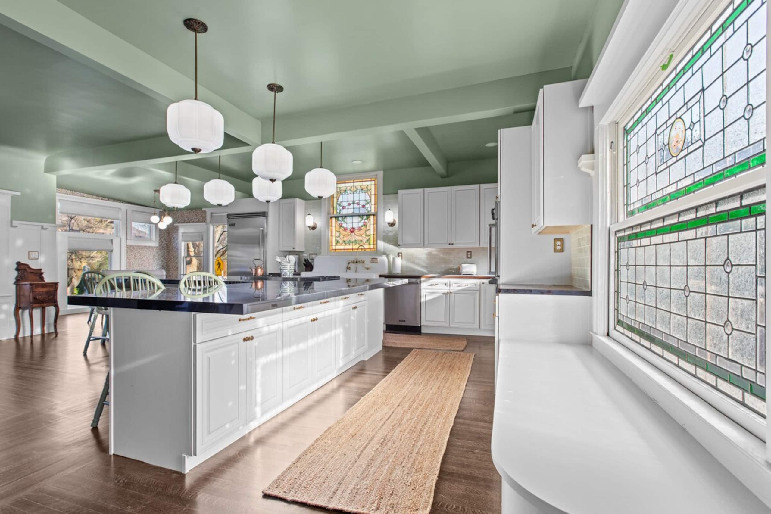 Historic Luxury Home In The Heart of Downtown - Photo 12