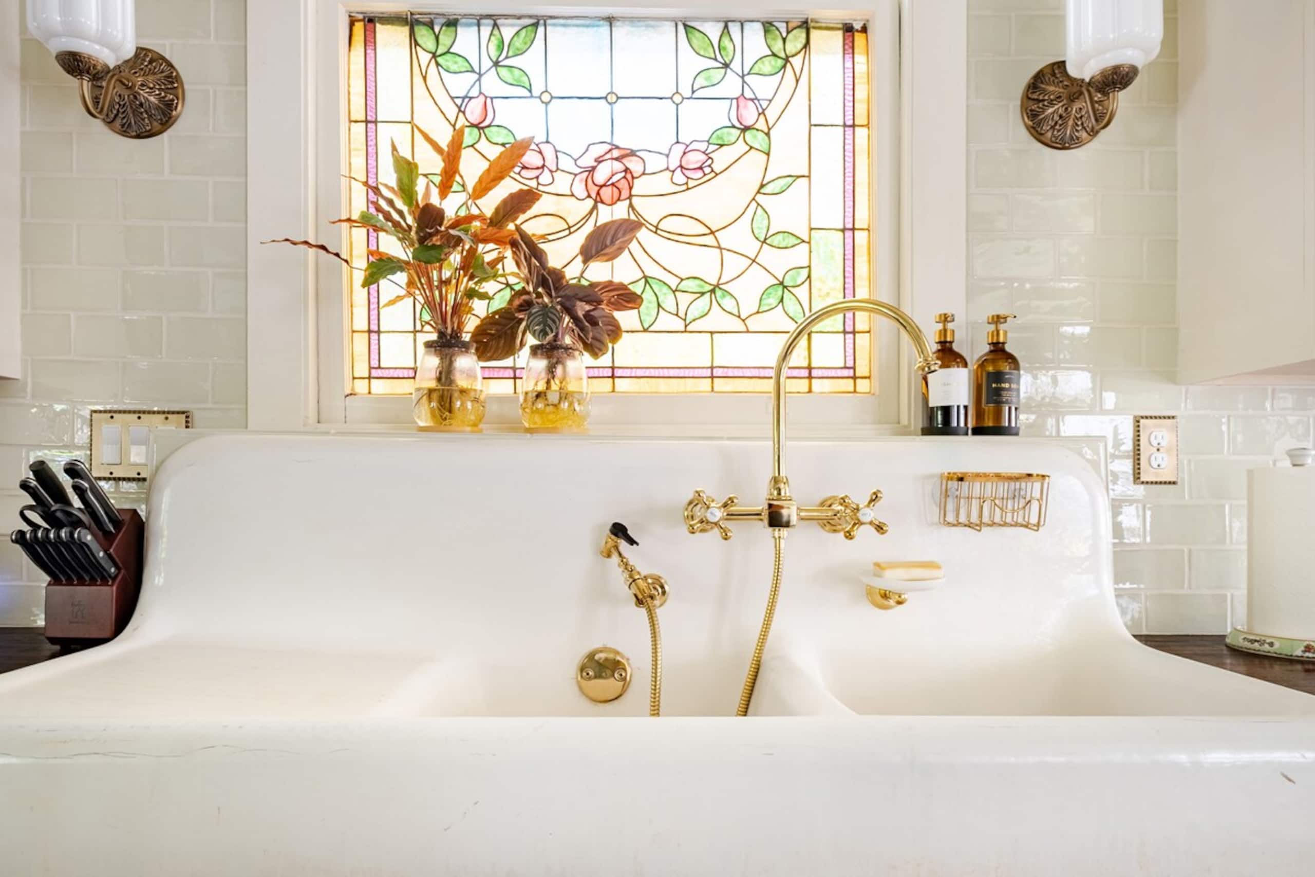Historic Luxury Home In The Heart of Downtown - Photo 21