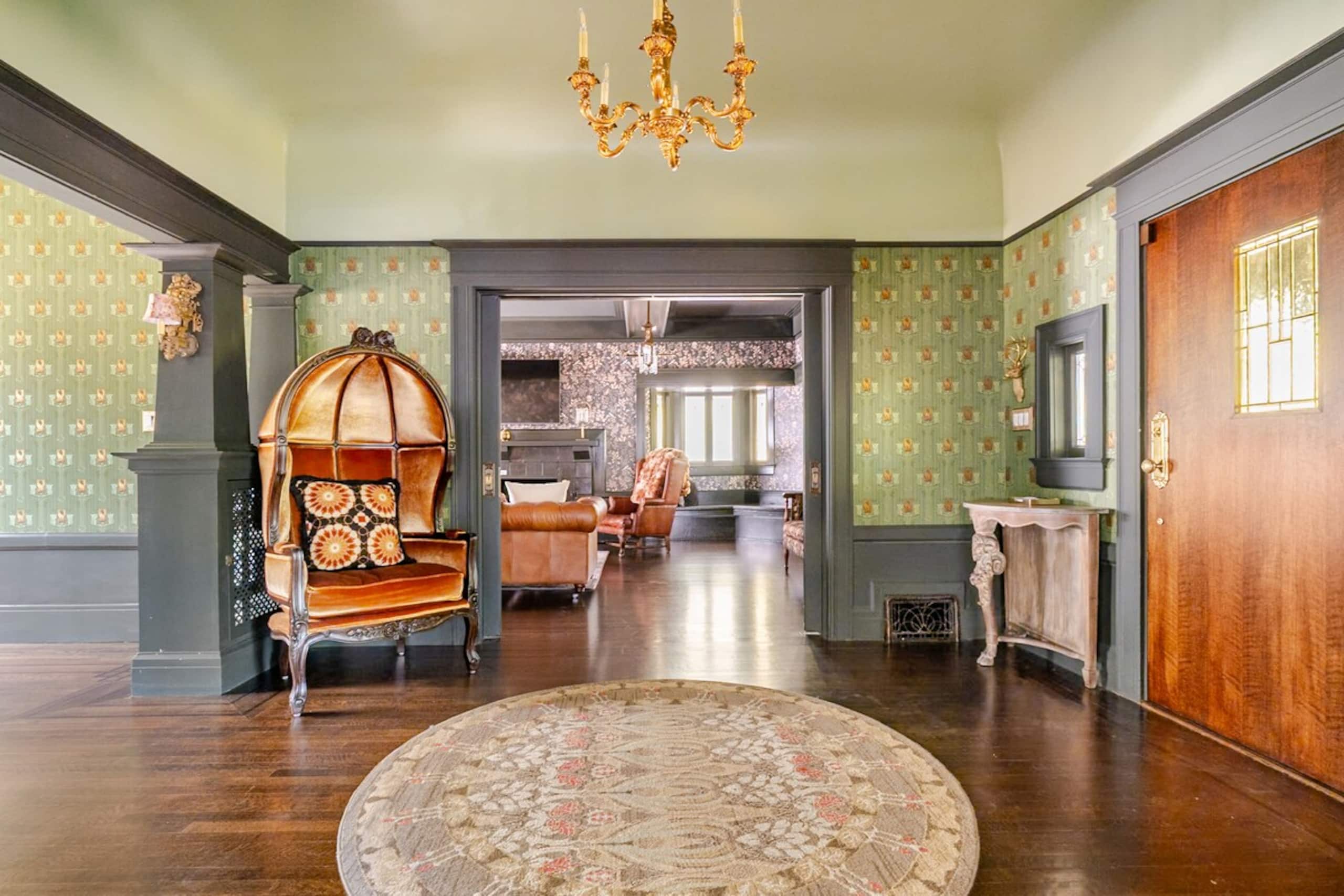Historic Luxury Home In The Heart of Downtown - Photo 69