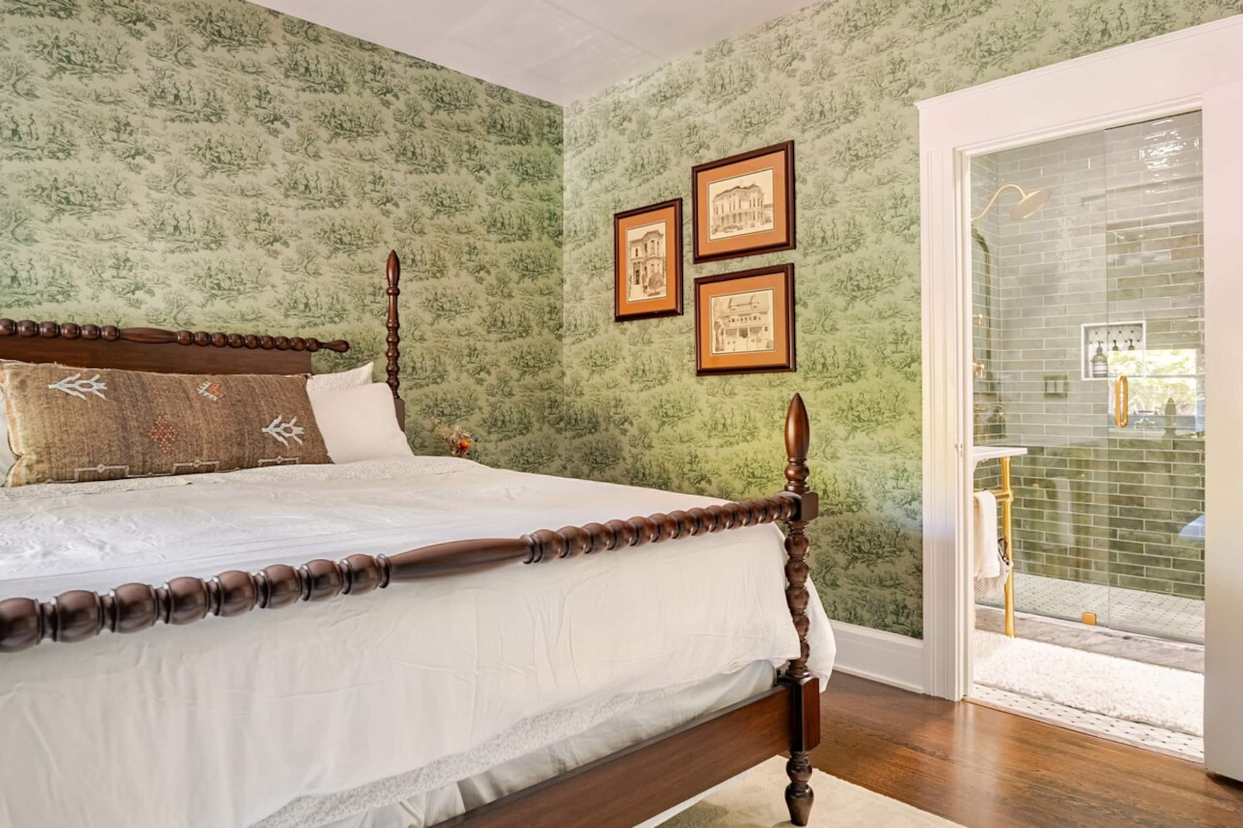 Historic Luxury Home In The Heart of Downtown - Photo 34