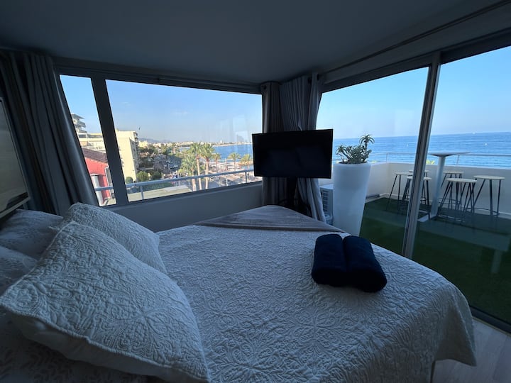 Appartement Vue Mer Avec Terrasse Ensoleillée ! - Cagnes-sur-Mer