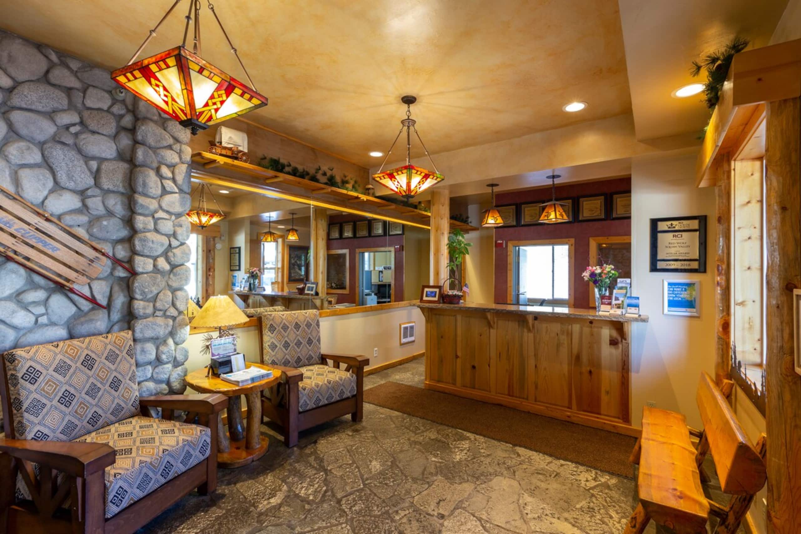 Studio and Red Wolf Lodge and Olympic Valley - Photo 2