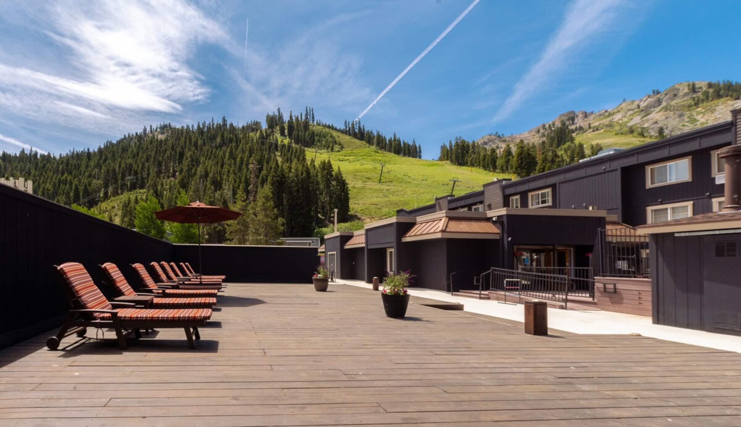 Studio and Red Wolf Lodge and Olympic Valley - Photo 35