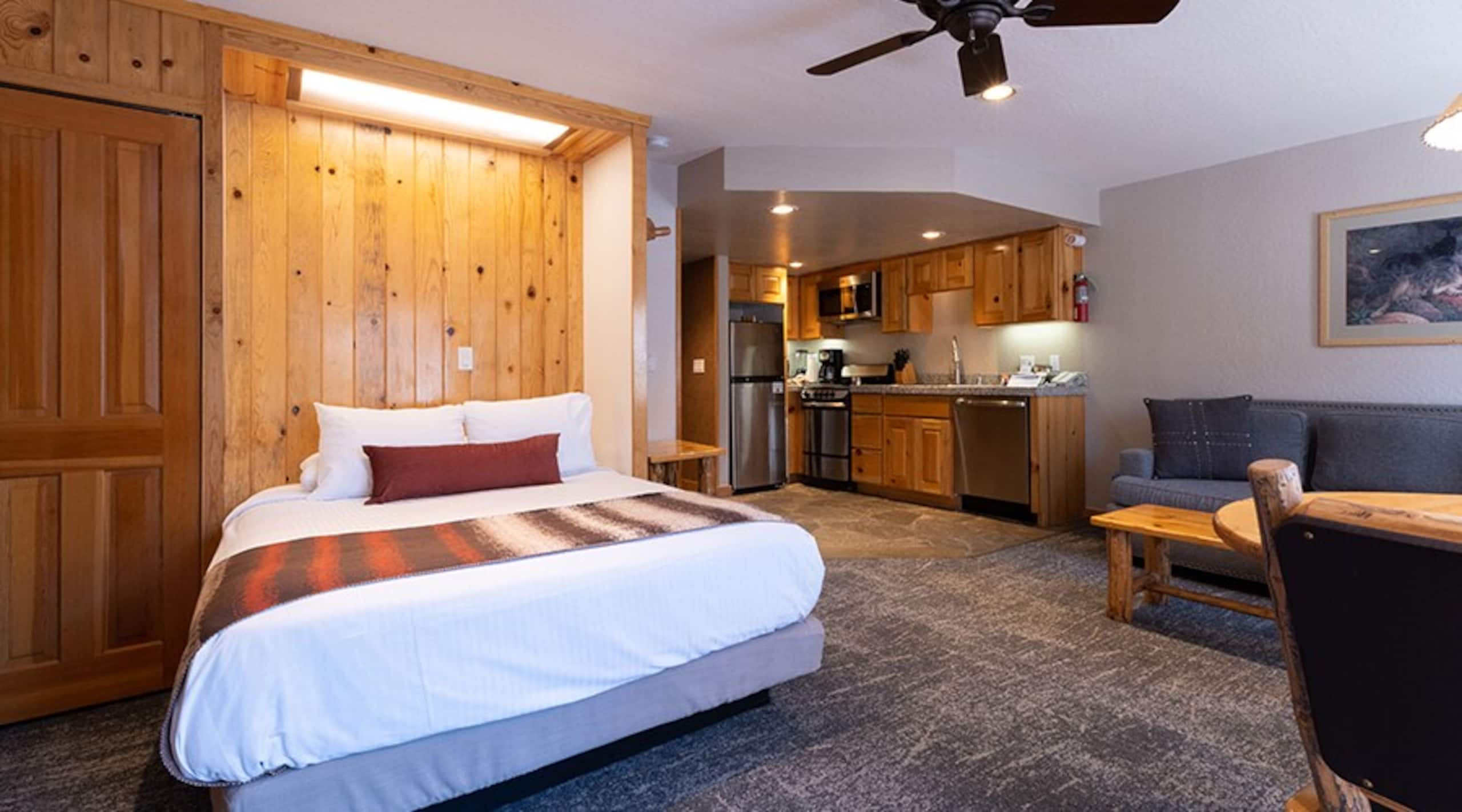 Studio and Red Wolf Lodge and Olympic Valley - Photo 15
