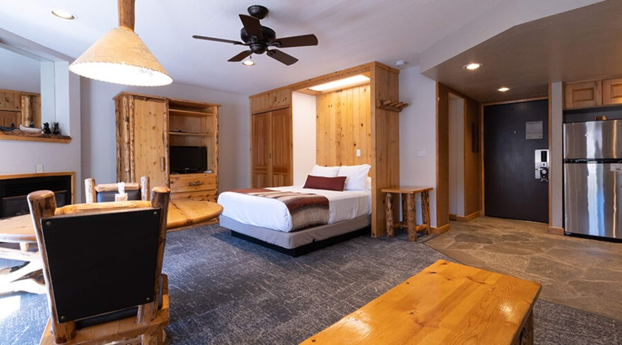 Studio and Red Wolf Lodge and Olympic Valley - Photo 22