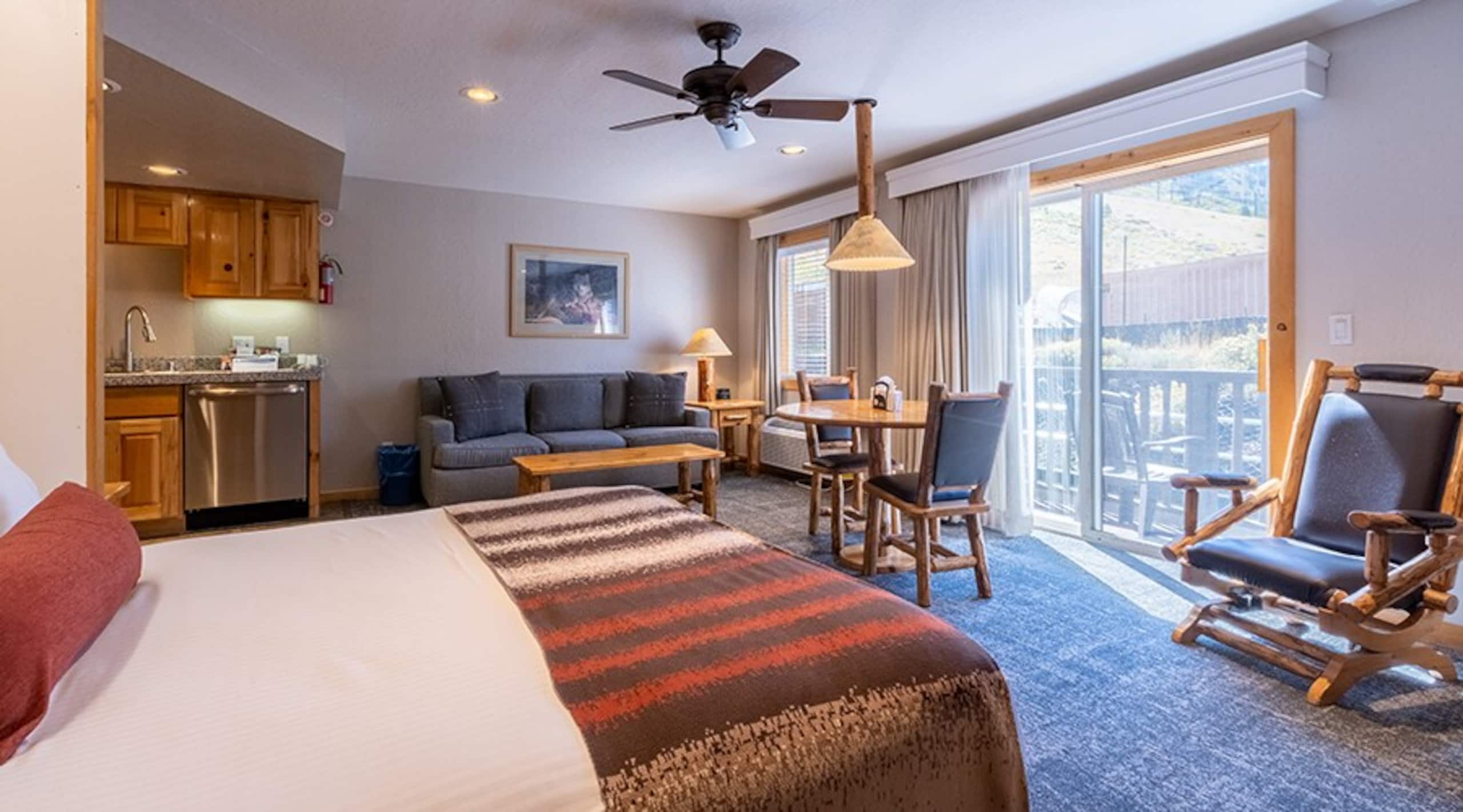 Studio and Red Wolf Lodge and Olympic Valley - Photo 12