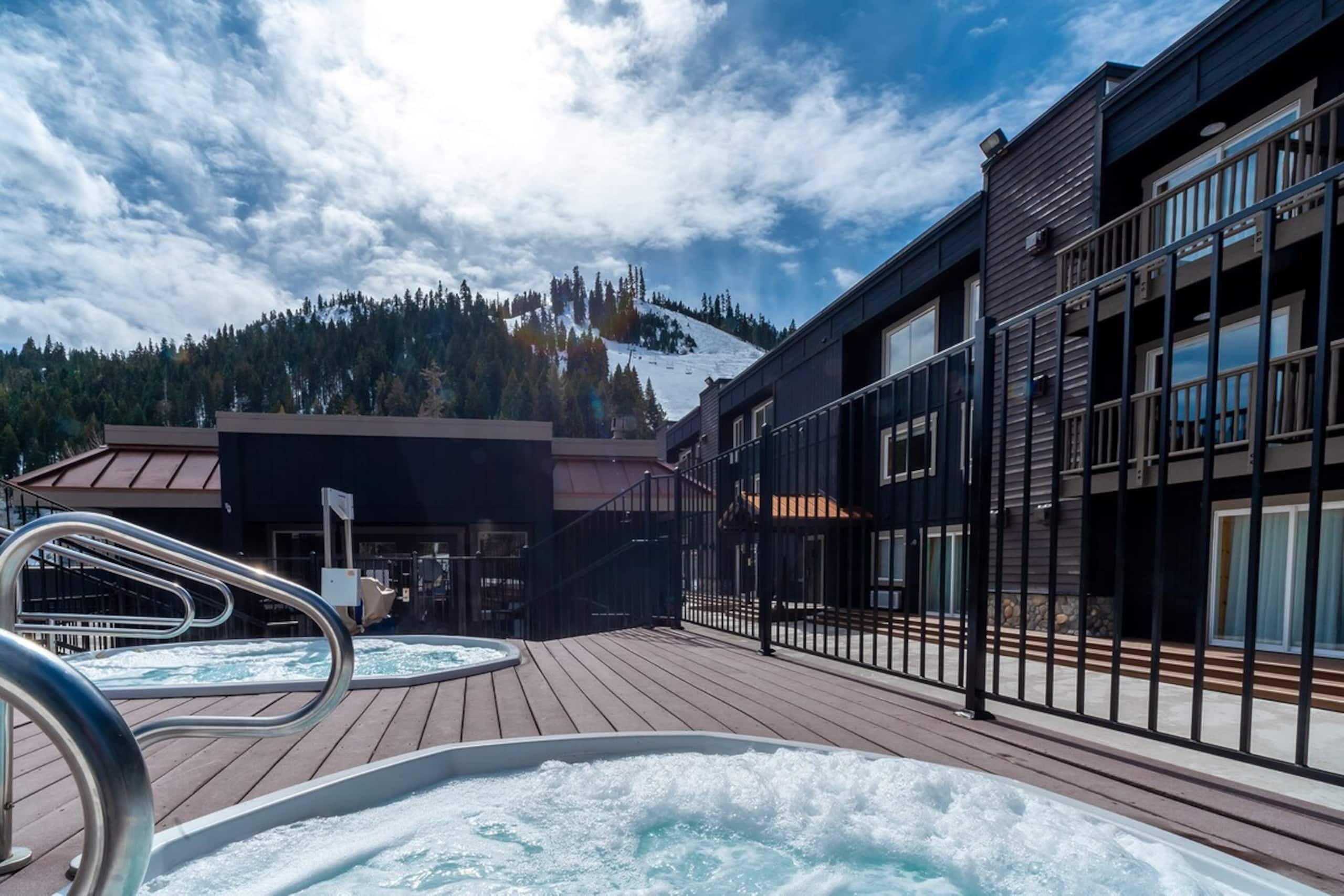 Studio and Red Wolf Lodge and Olympic Valley - Photo 54