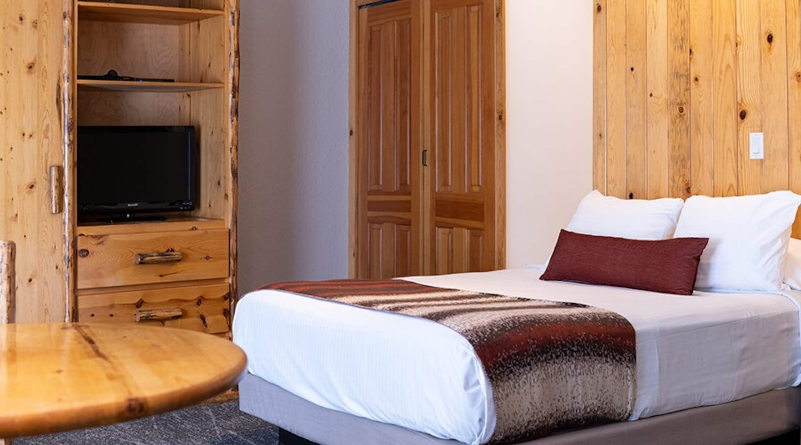 Studio and Red Wolf Lodge and Olympic Valley - Photo 14