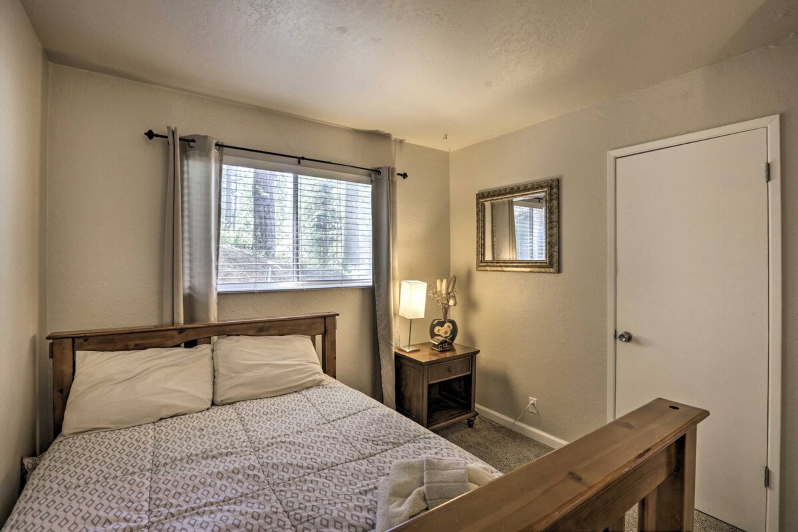 6 Mi to Heavenly Mountain South Lake Tahoe Rental - Photo 15