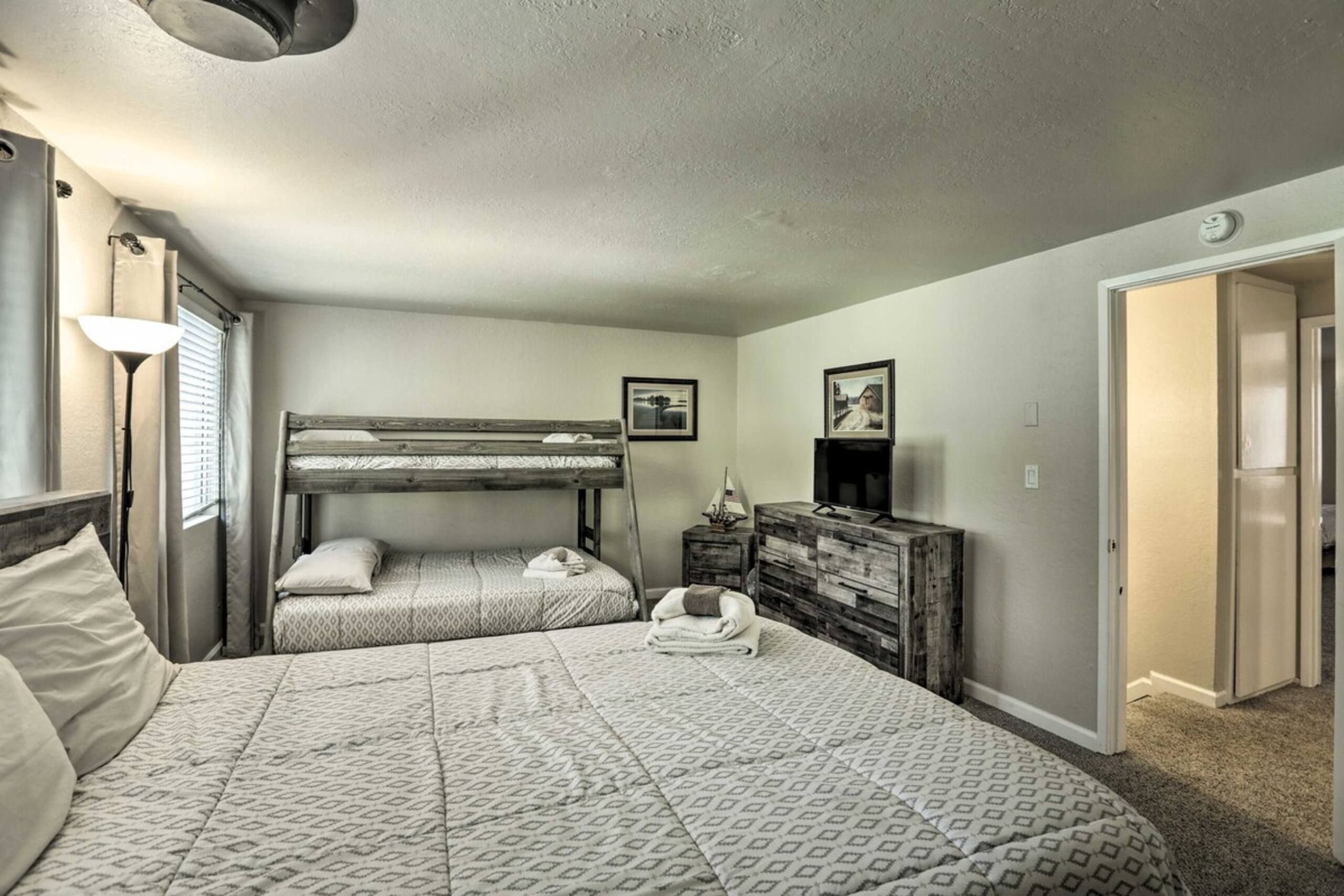 6 Mi to Heavenly Mountain South Lake Tahoe Rental - Photo 23