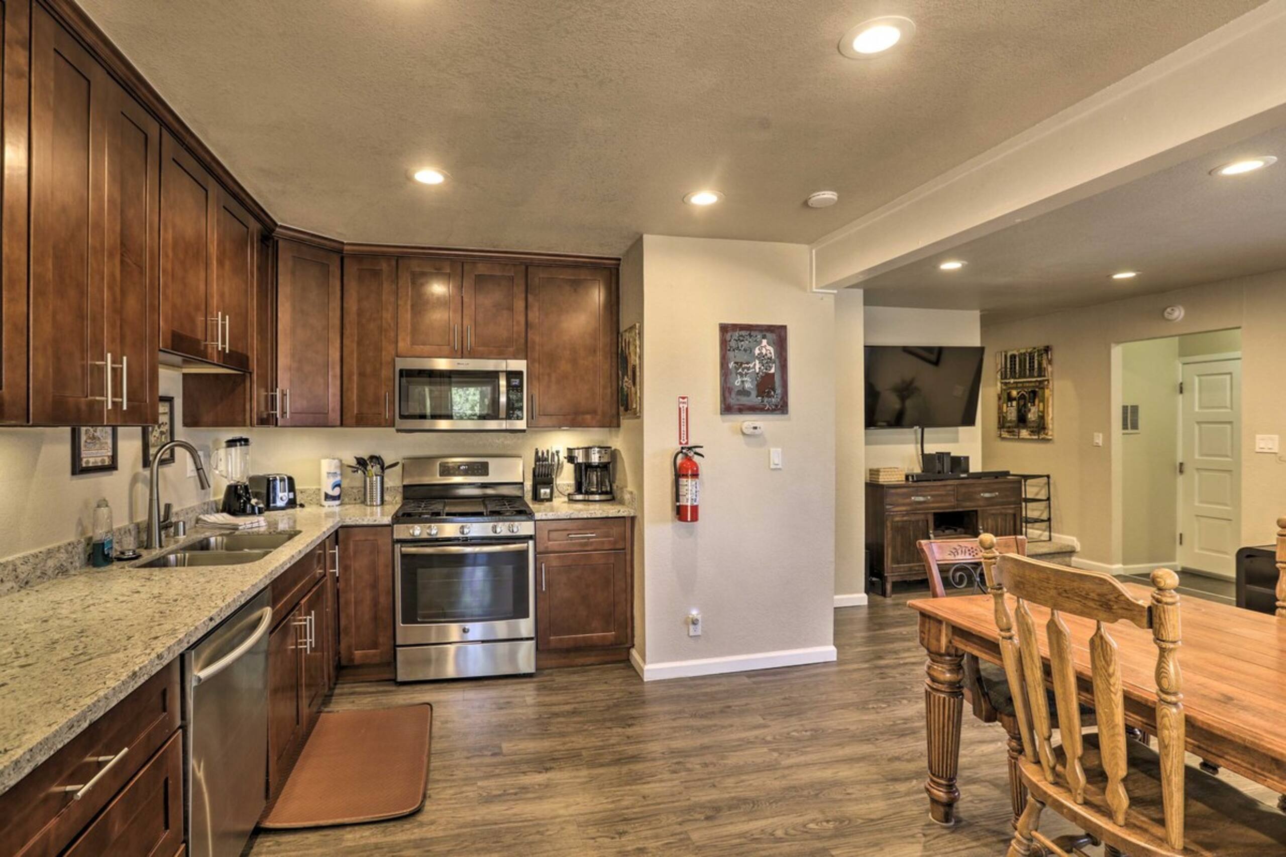 6 Mi to Heavenly Mountain South Lake Tahoe Rental - Photo 7