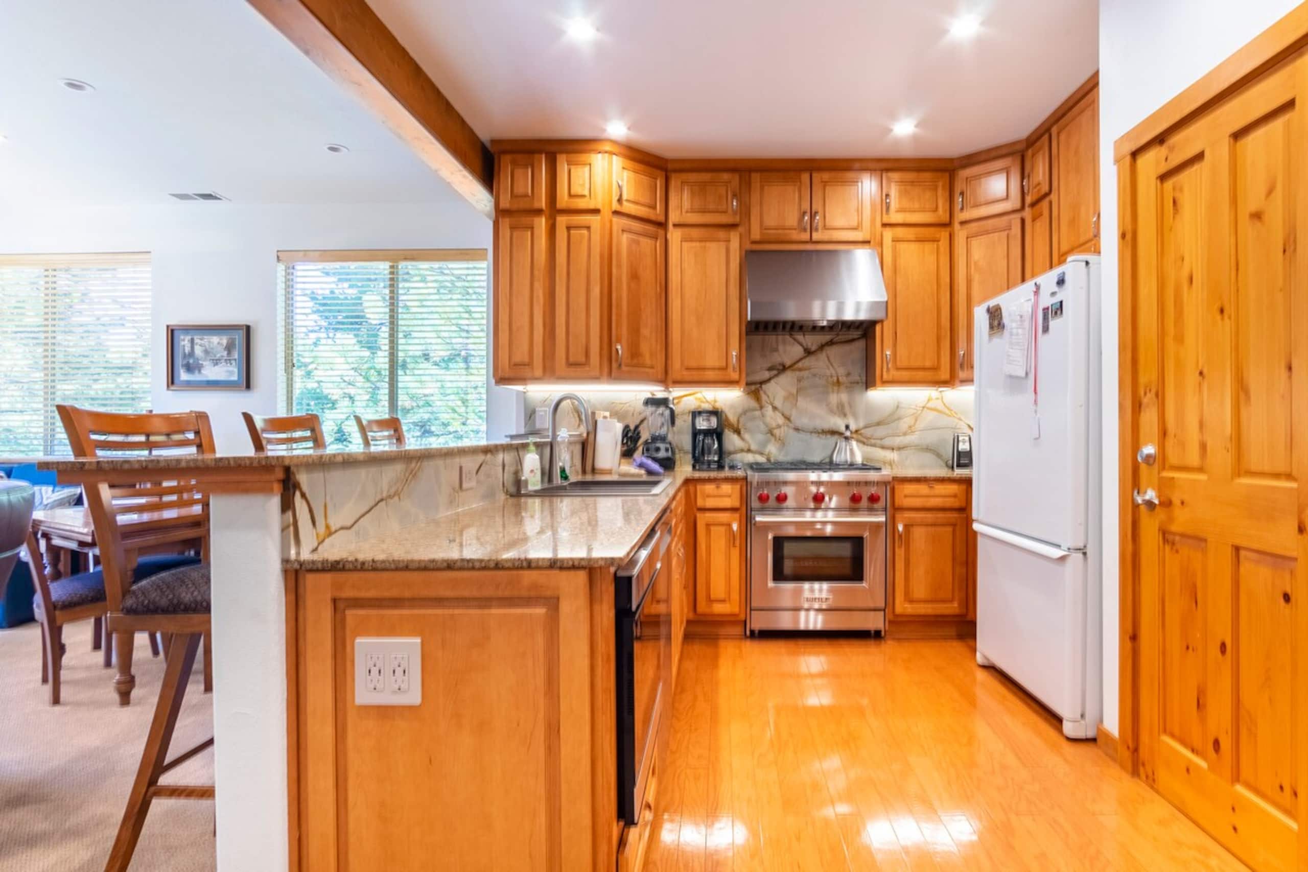 Delightful Condo in Truckee - Photo 3