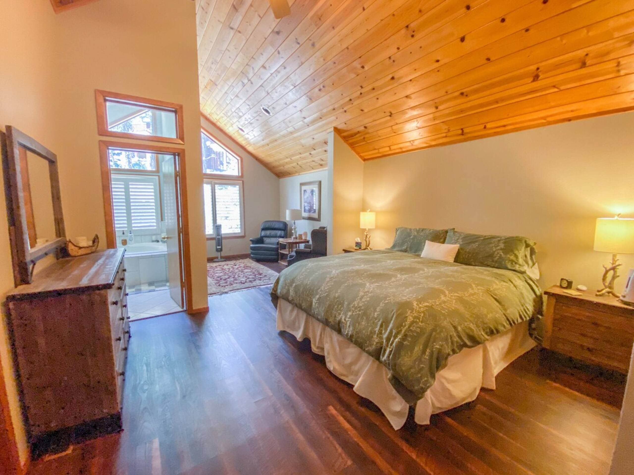 Truckee Getaway Ski/Lake Cabin - Photo 3