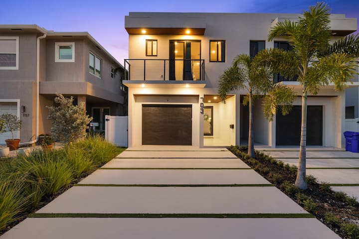 New Build! 5 Bedroom Luxury Ftl Home Near Beach - 포트로더데일