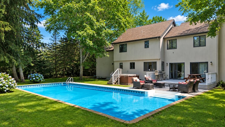 Westhampton Beach Retreat | Pool, Hot Tub, Main St - Hampton Bays, NY
