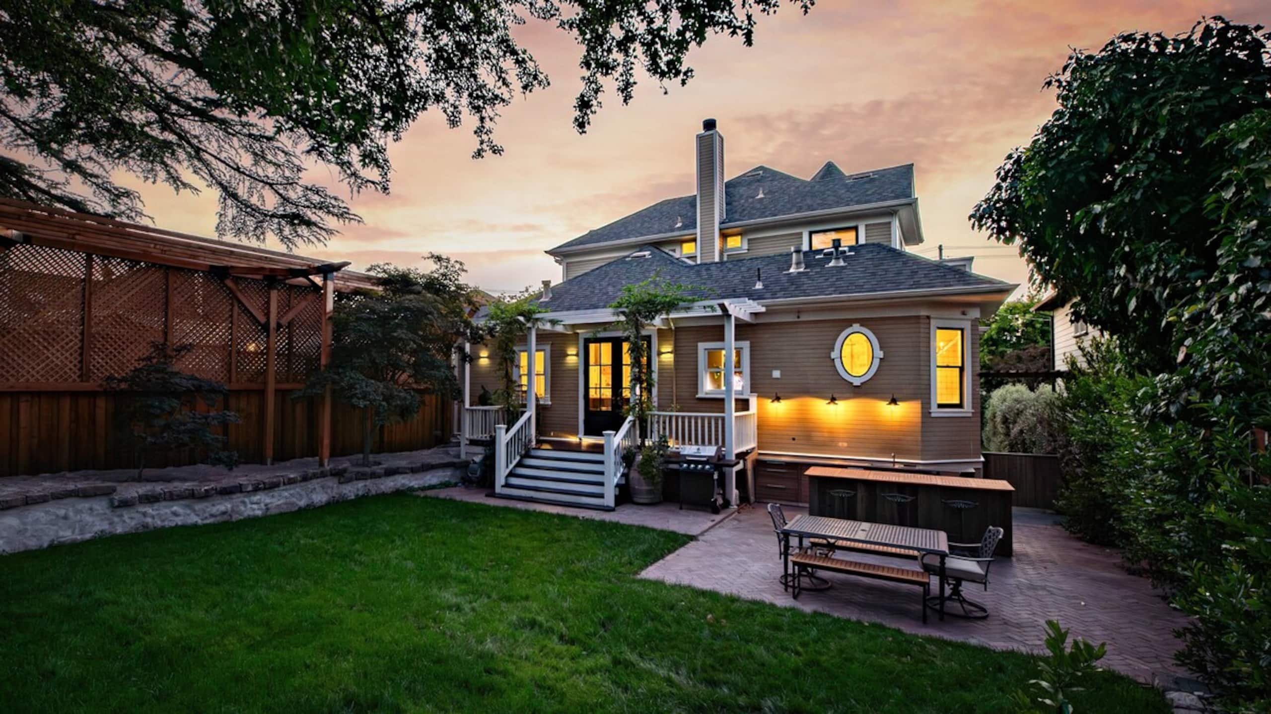 Luxury Victorian in Downtown Petaluma - Photo 47
