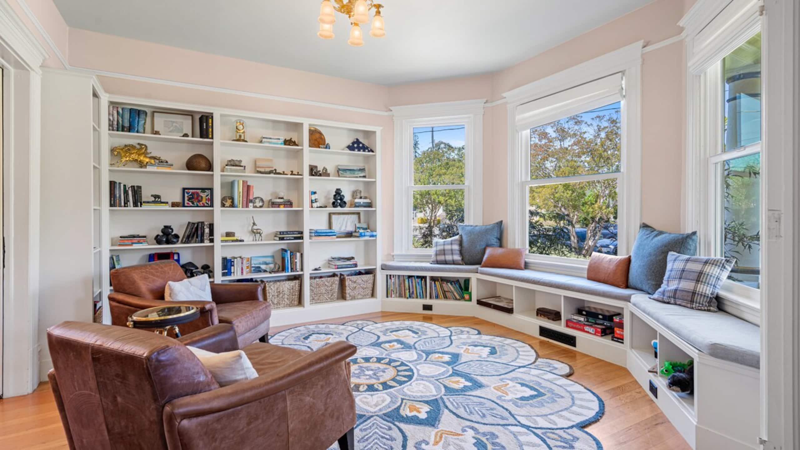 Luxury Victorian in Downtown Petaluma - Photo 56