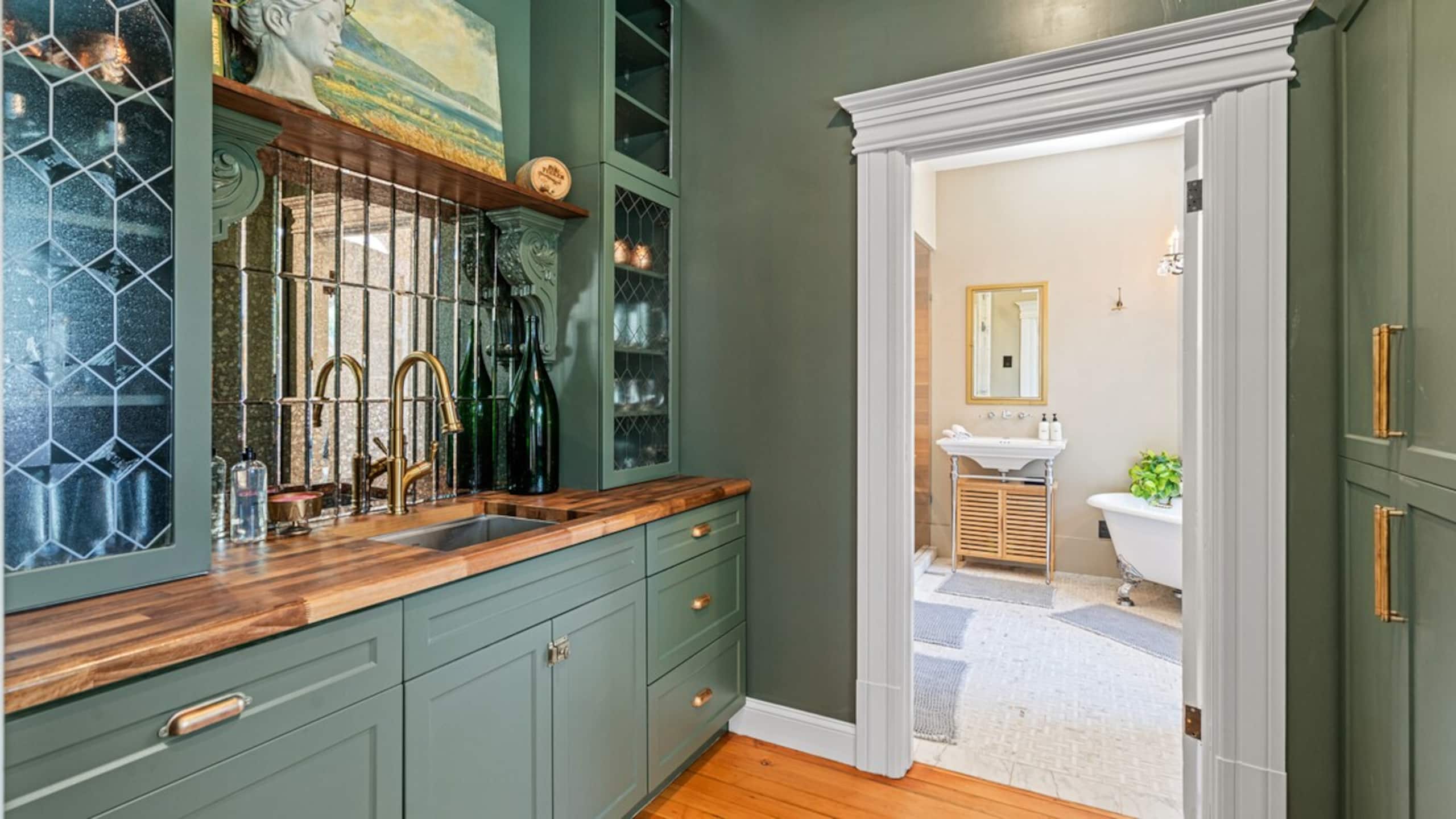 Luxury Victorian in Downtown Petaluma - Photo 52
