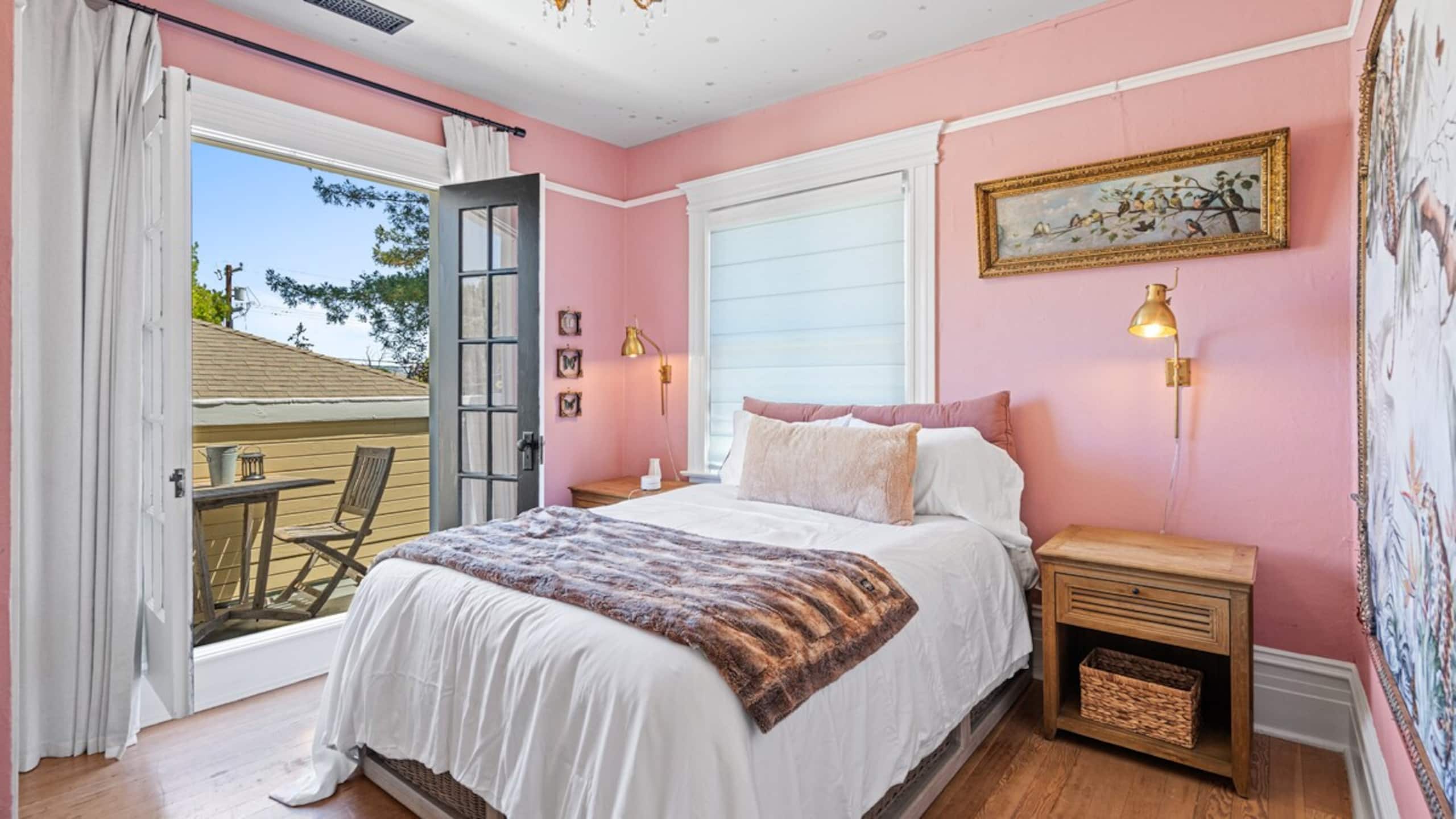 Luxury Victorian in Downtown Petaluma - Photo 22