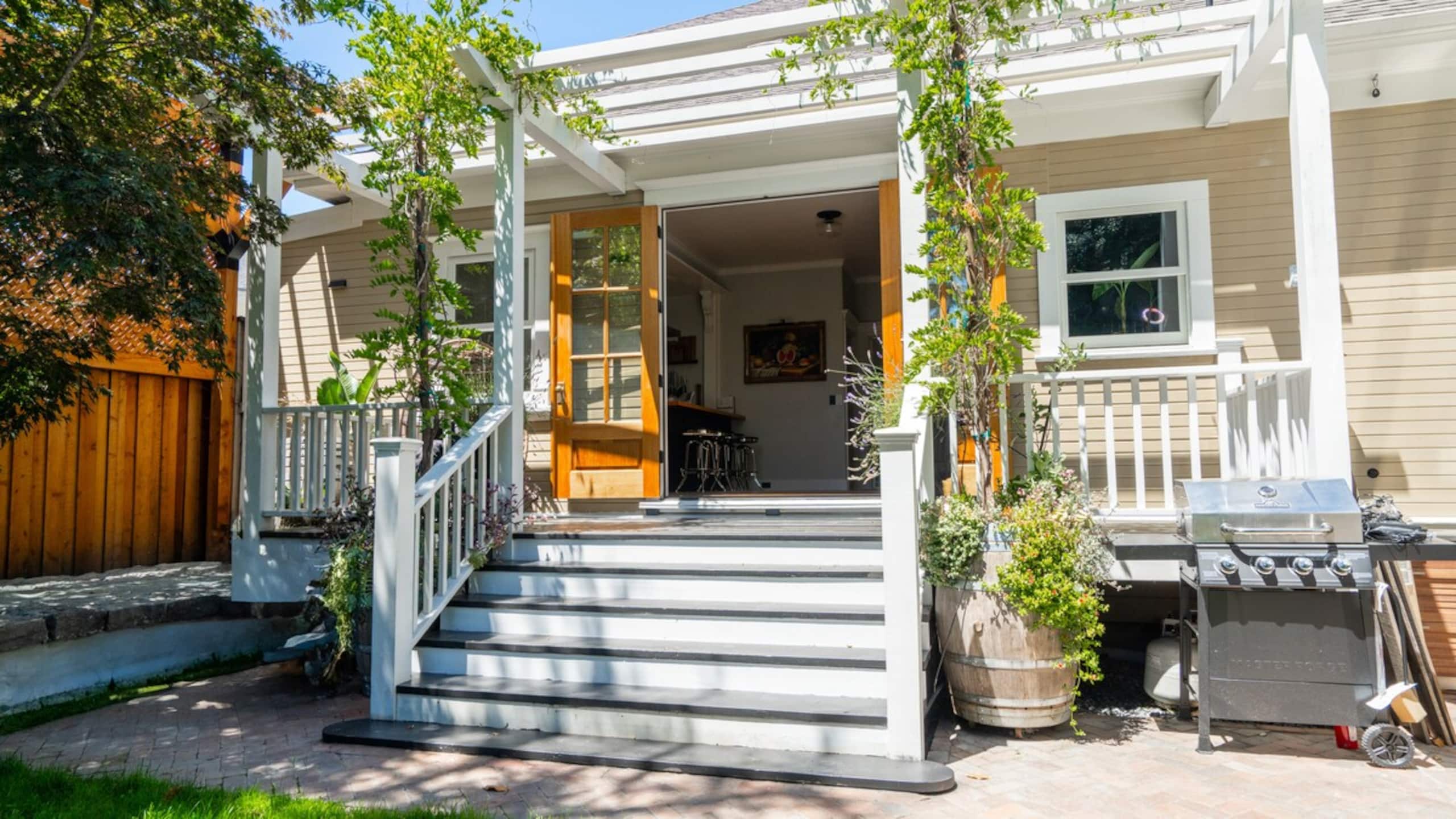 Luxury Victorian in Downtown Petaluma - Photo 37