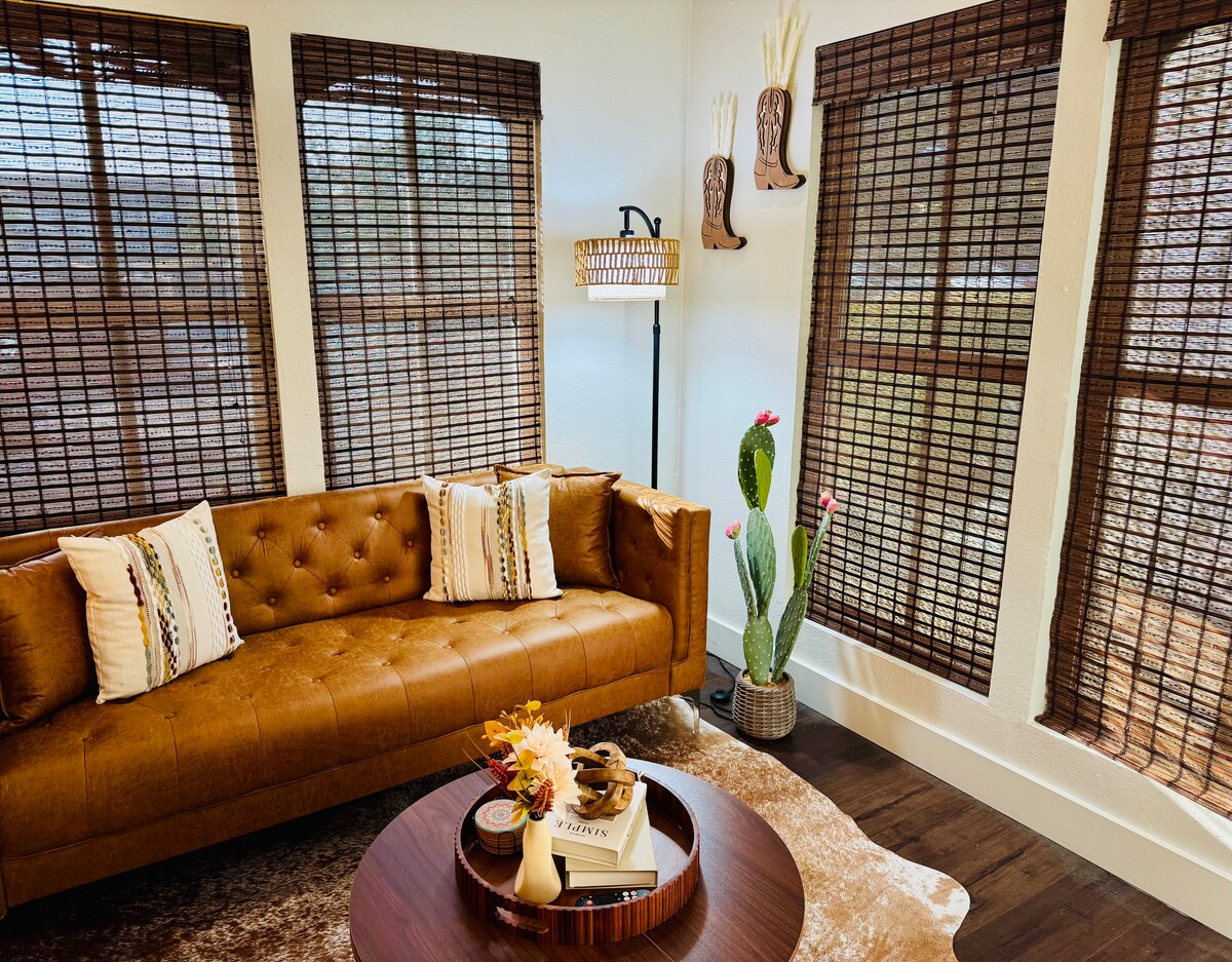 Armadillo 1/1 Bedroom