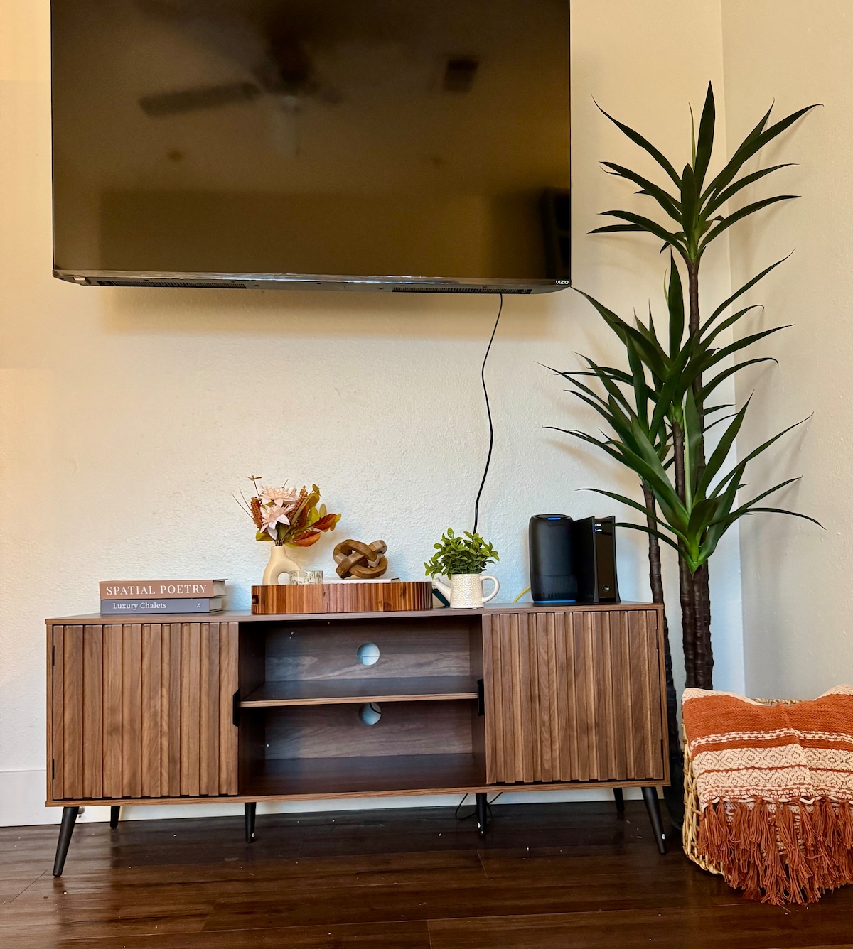 Armadillo 1/1 Bedroom