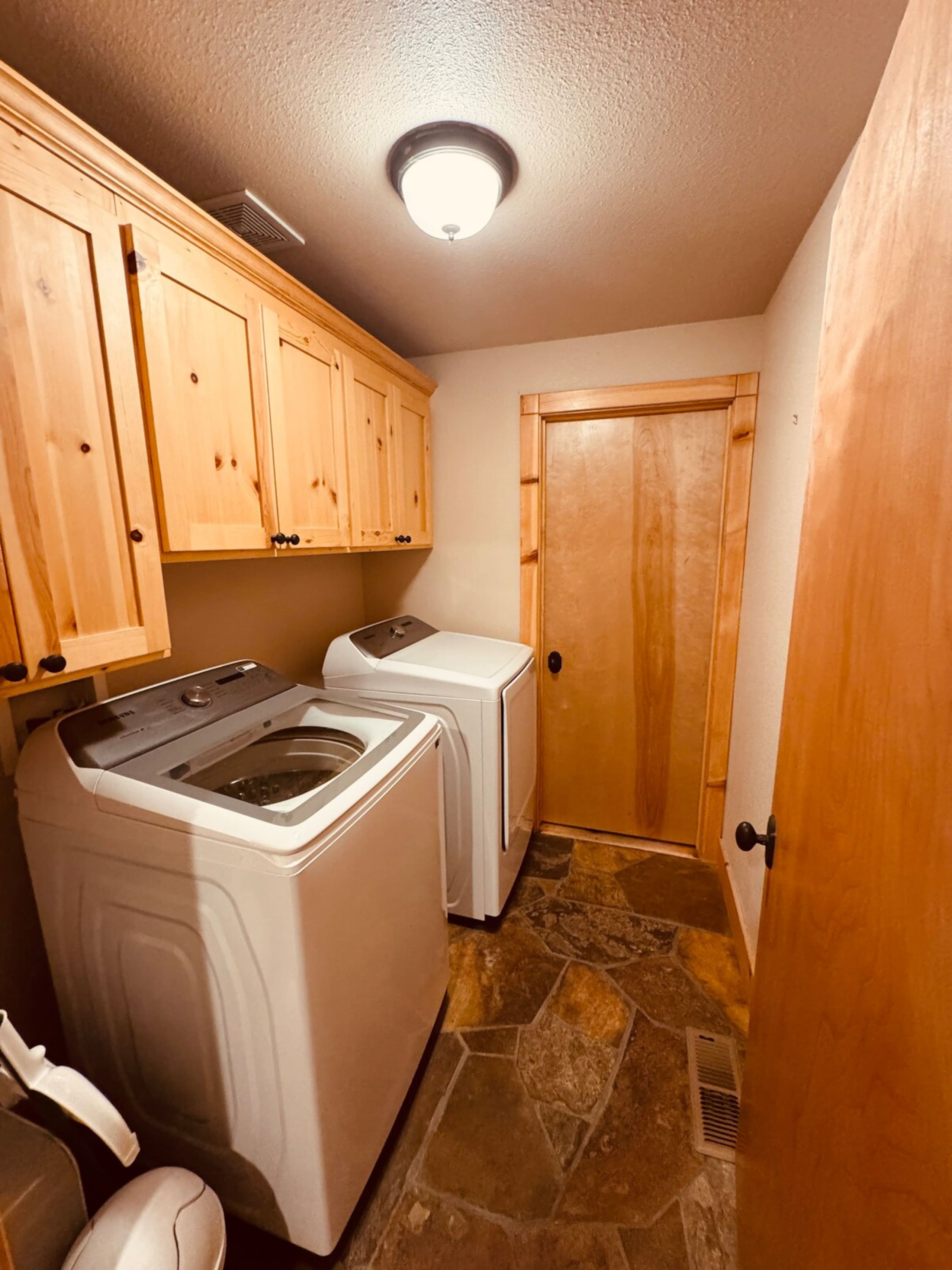 Truckee Retreat-Spa, fitness center+private beach - Photo 21