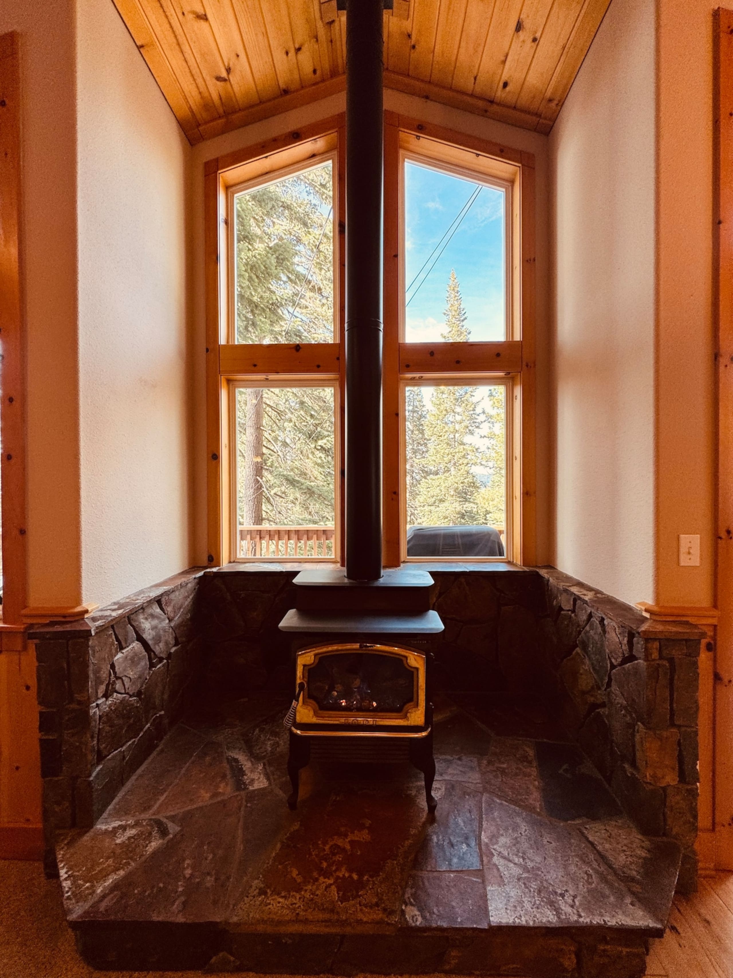 Truckee Retreat-Spa, fitness center+private beach - Photo 4