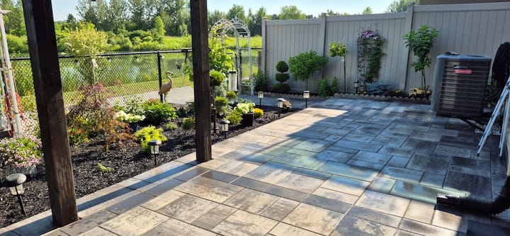 Luxury Home Away From Home - Kanata