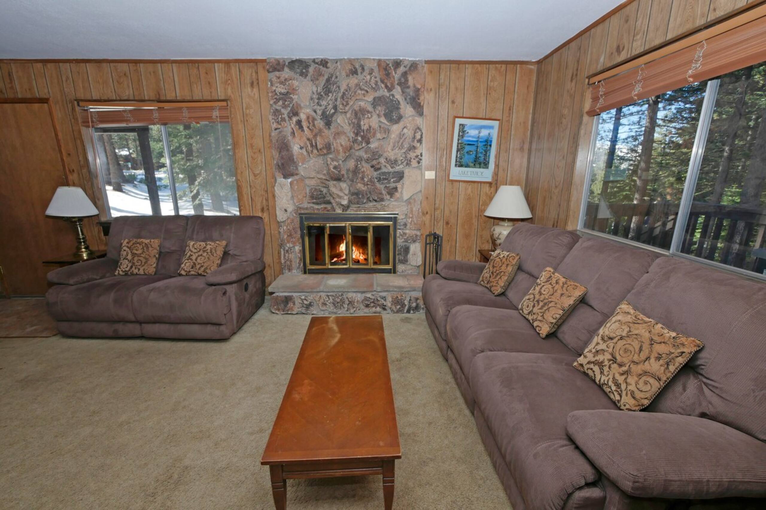 Rustic Family Cabin - Convenient to Ski and Lake - Photo 10