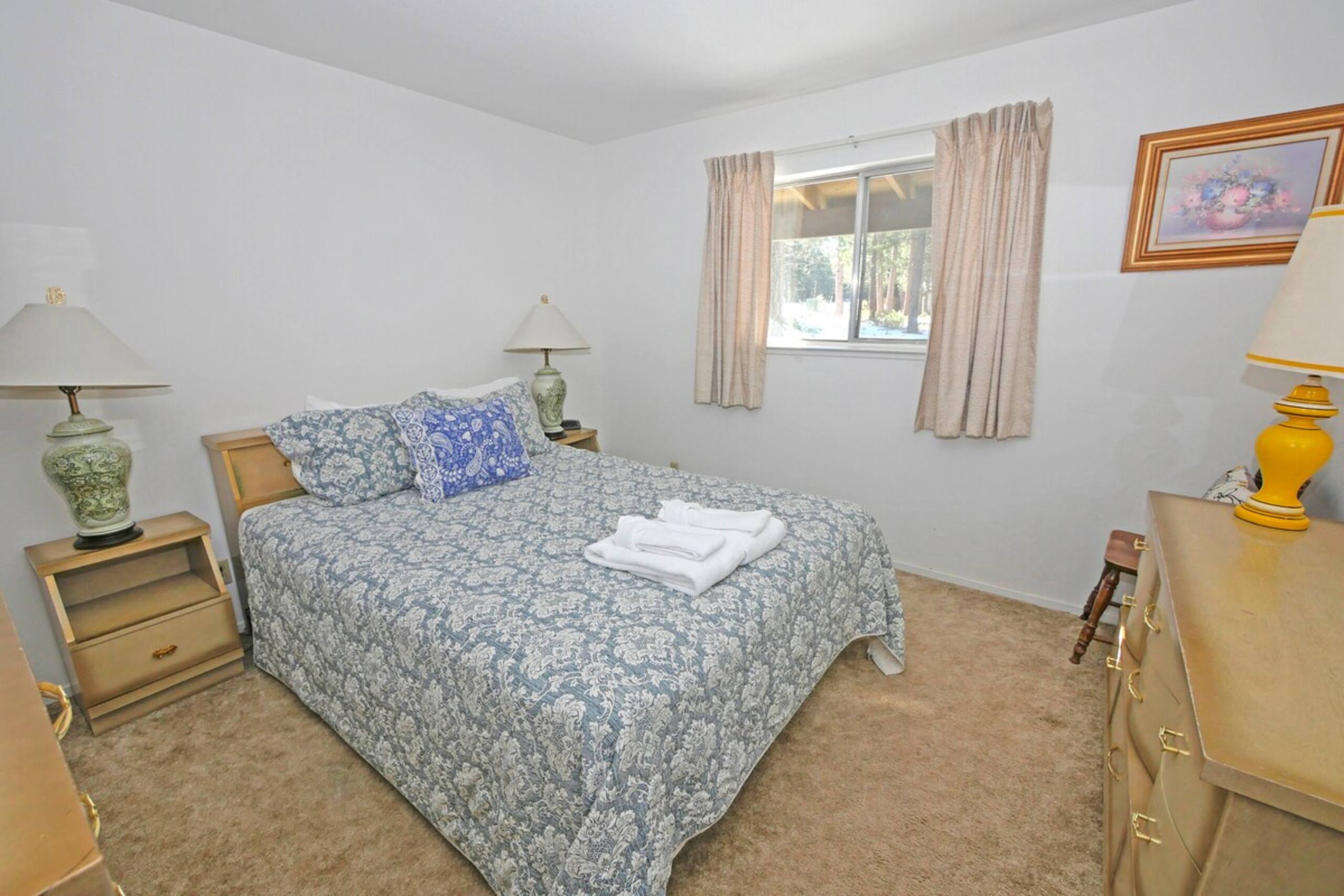 Rustic Family Cabin - Convenient to Ski and Lake - Photo 18