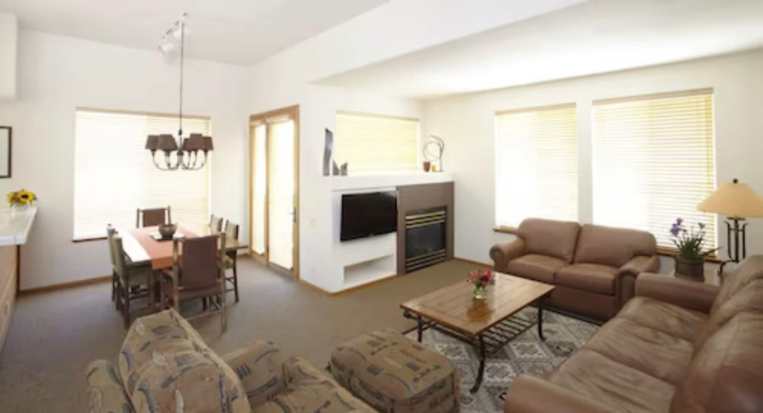 Best of the Best, 2brm Condo in Valley resort - Photo 3