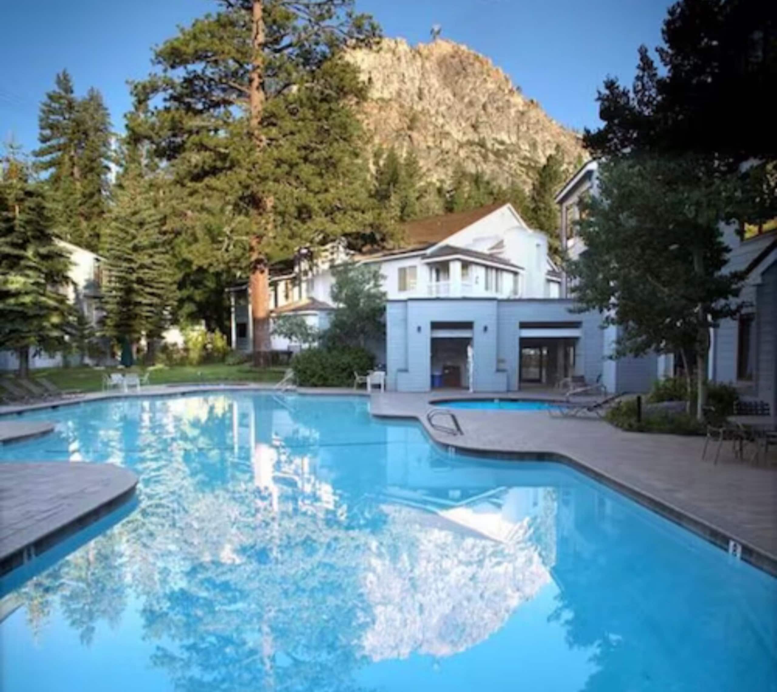 Best of the Best, 2brm Condo in Valley resort - Photo 11
