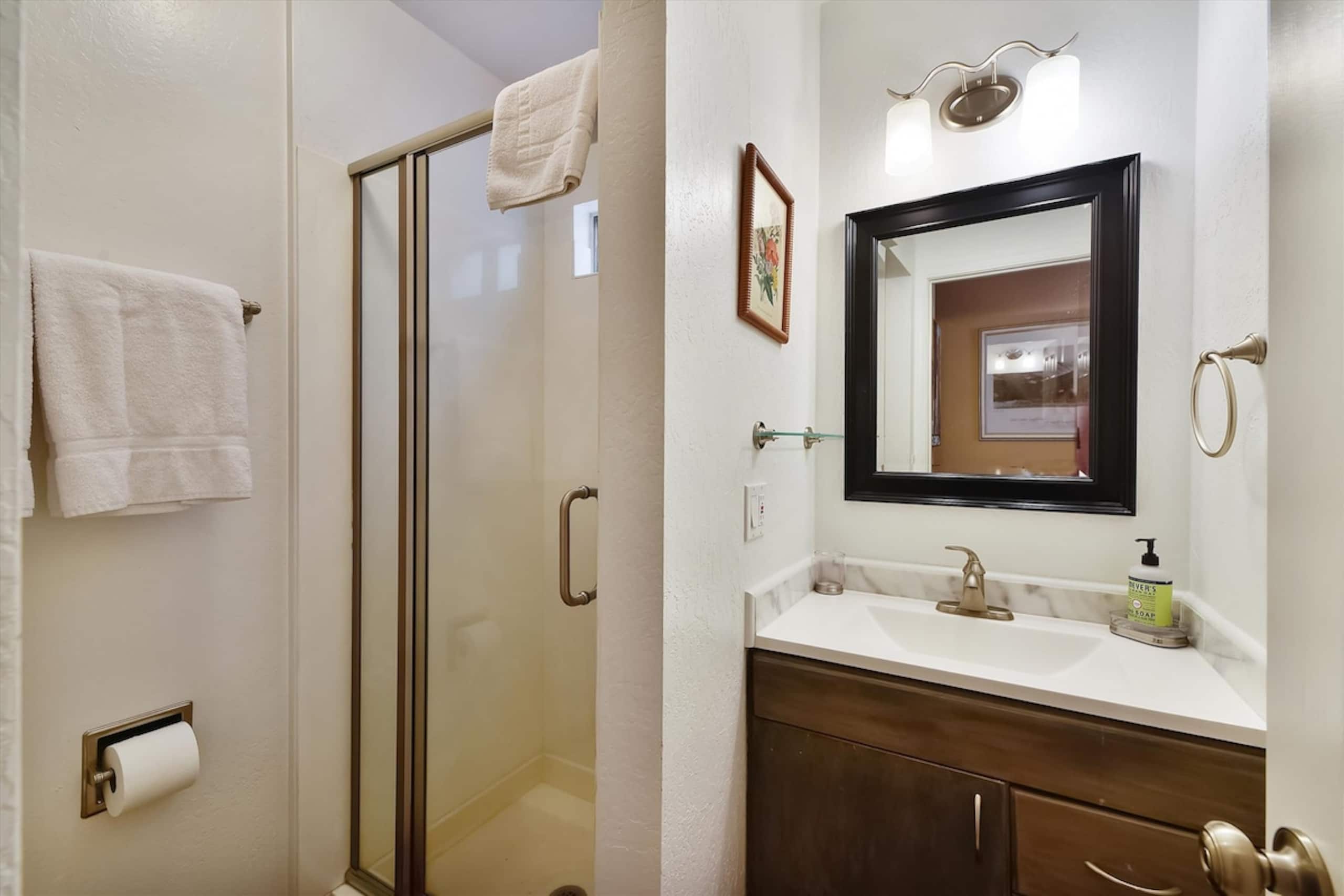 Tahoe City Getaway Condo - Photo 8