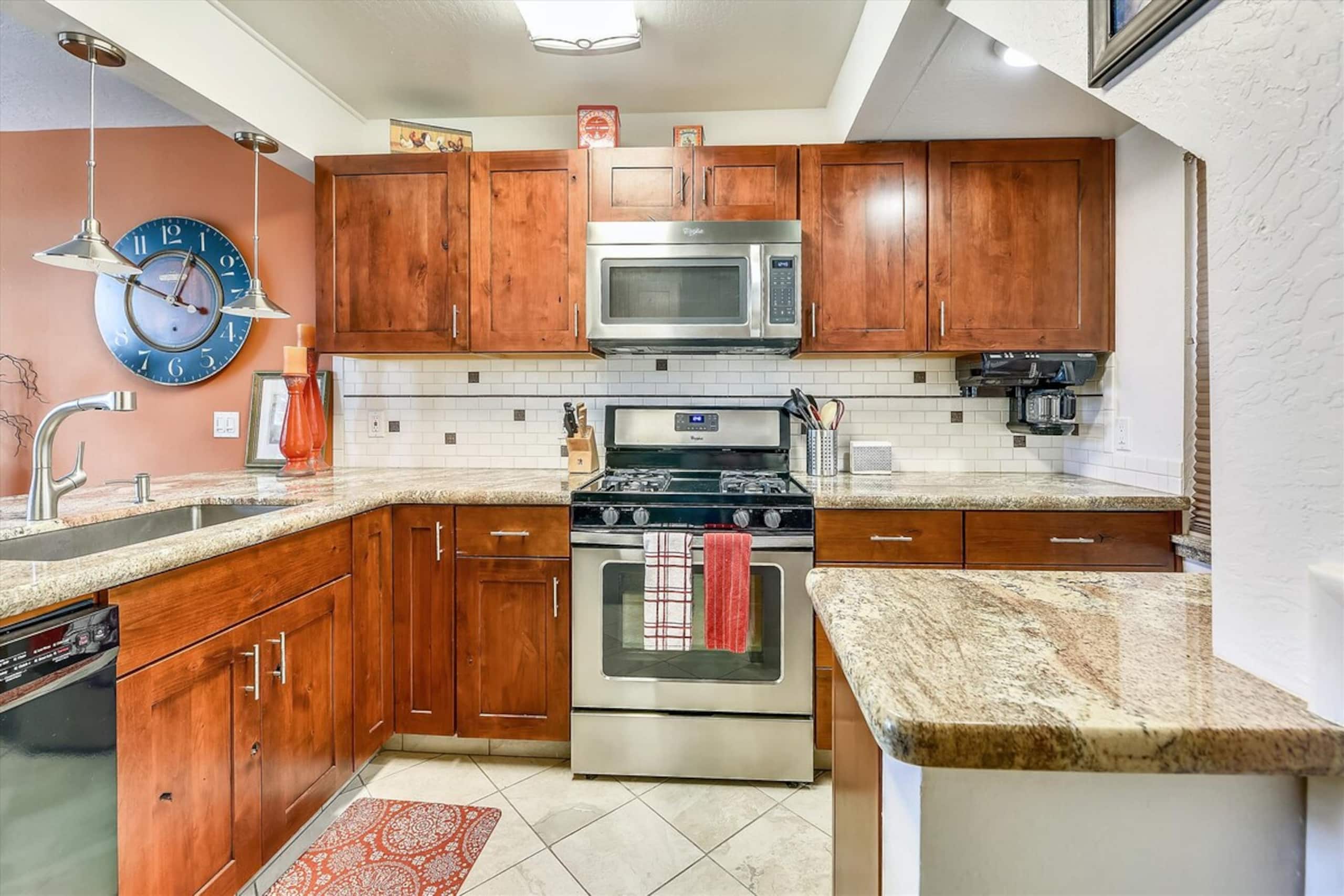 Tahoe City Getaway Condo - Photo 3