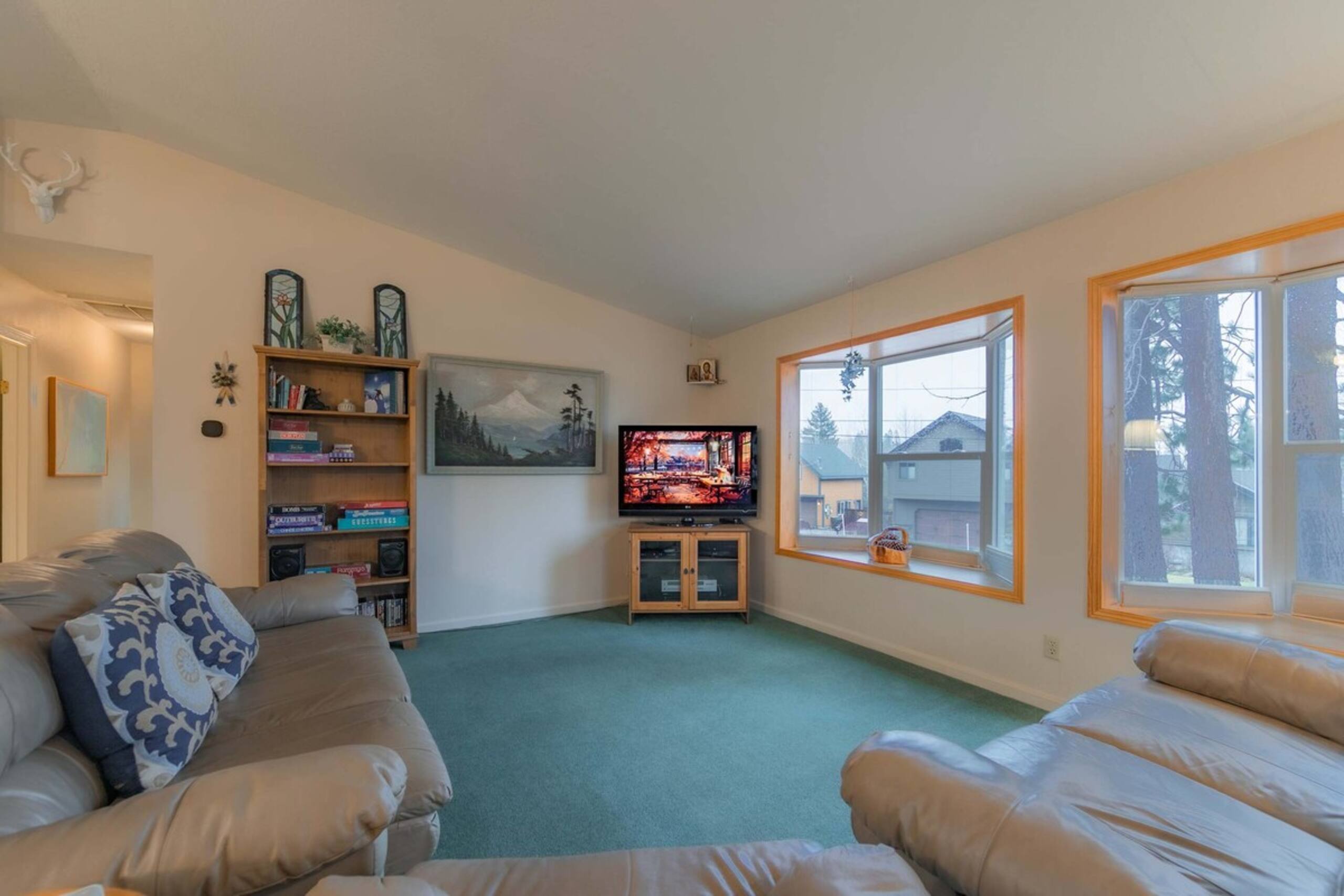 Elk Forest Escape, Economy Family Abode - Photo 20