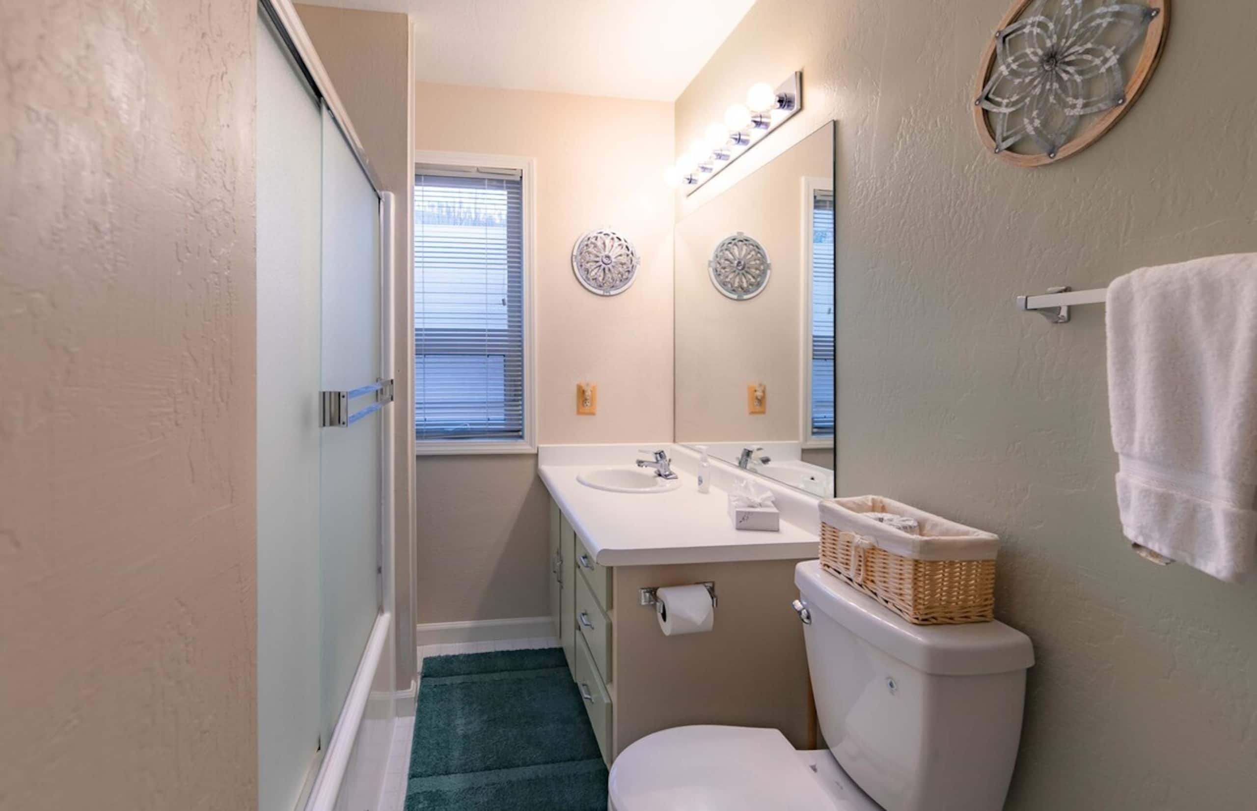 Elk Forest Escape, Economy Family Abode - Photo 10