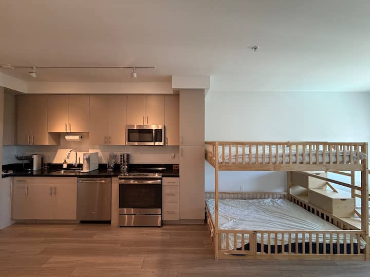 Seoul Vista Near Dtla [Free Parking & Pool] - Vernon, CA